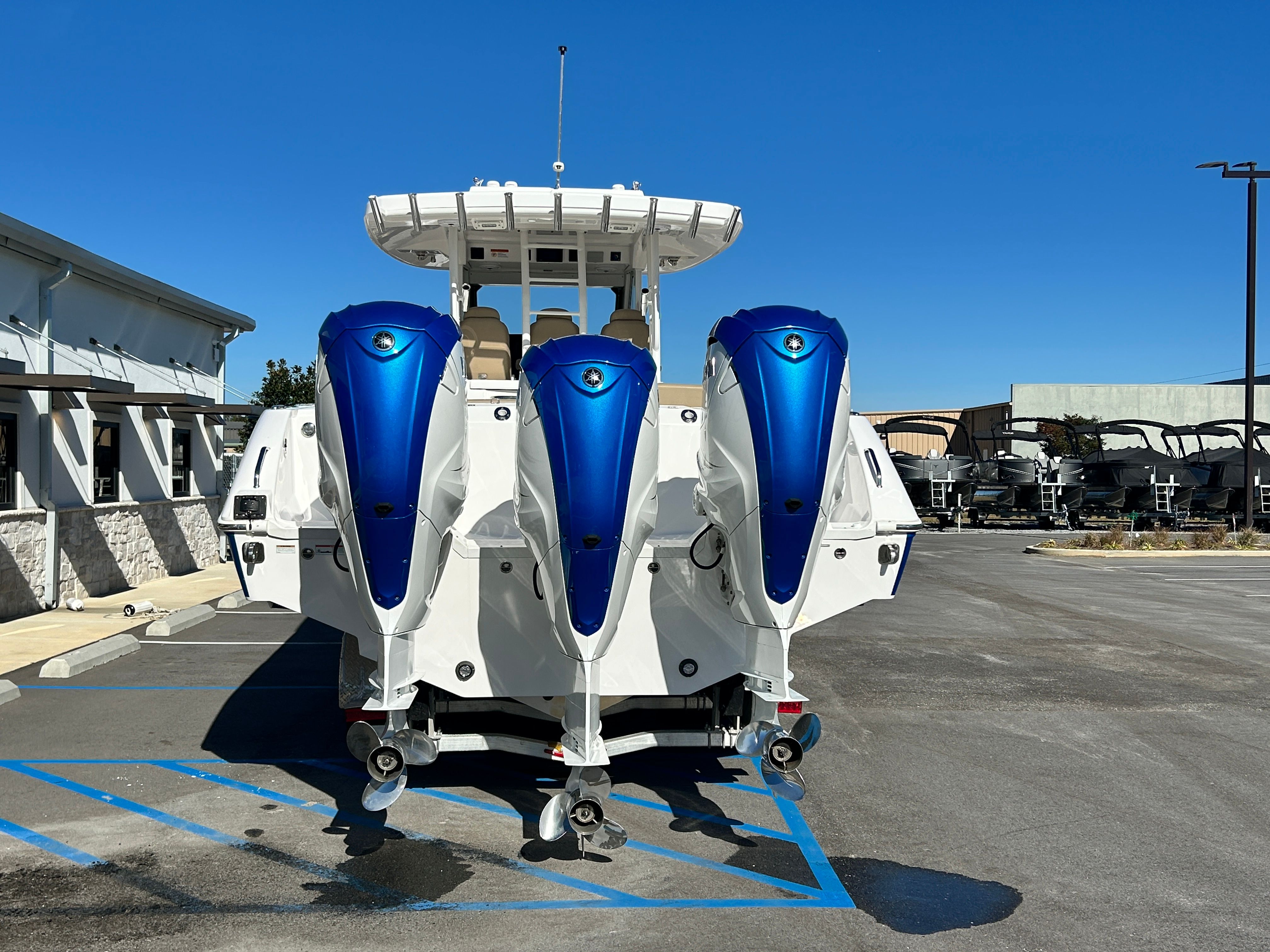 2020 Everglades 395 Center Console - 5
