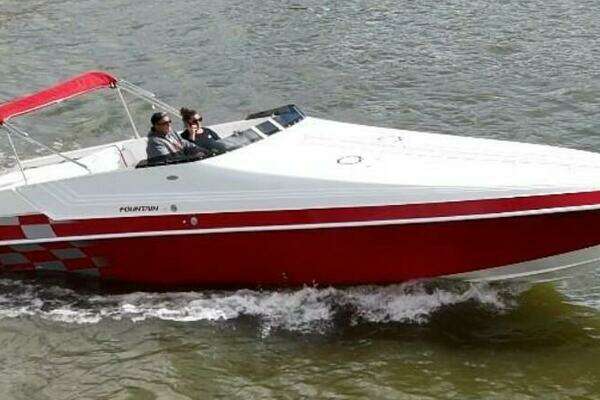 1995 Fountain 38 Sport Cruiser