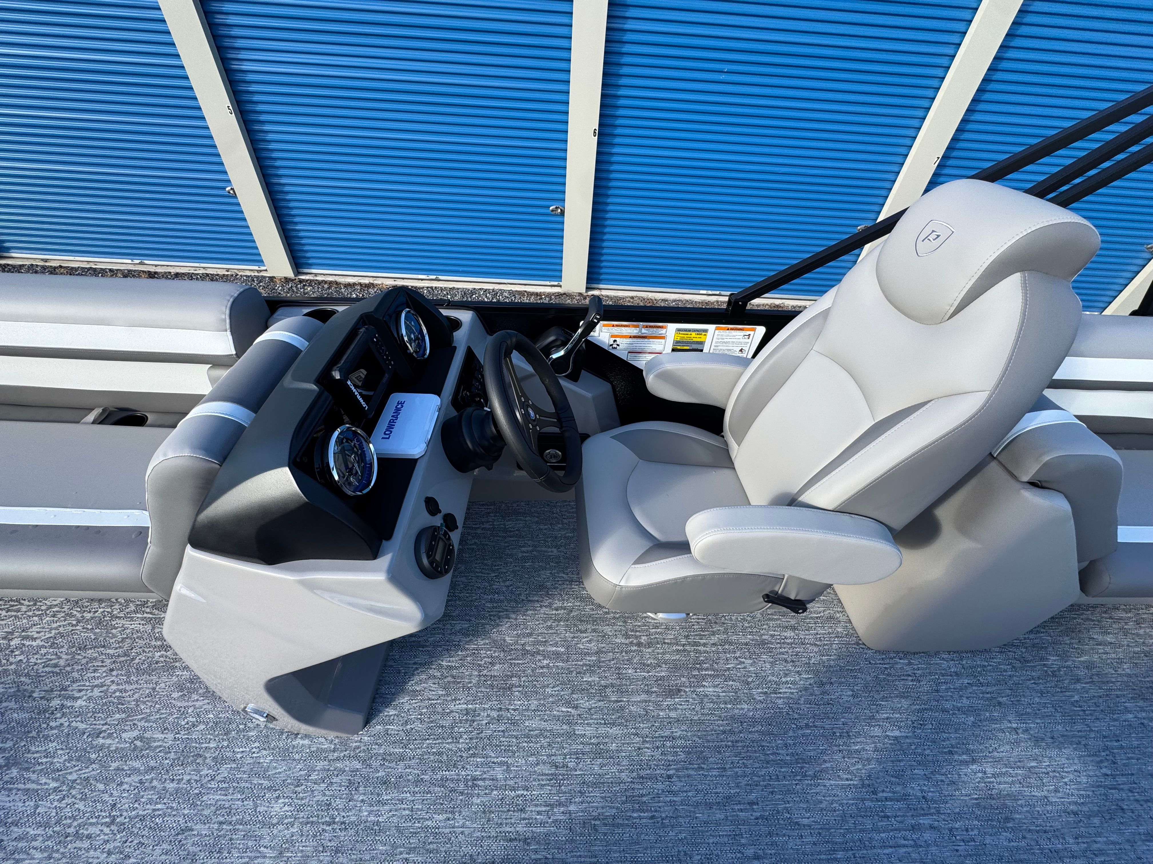 2026 Premier 220 Sunscape RF - 15