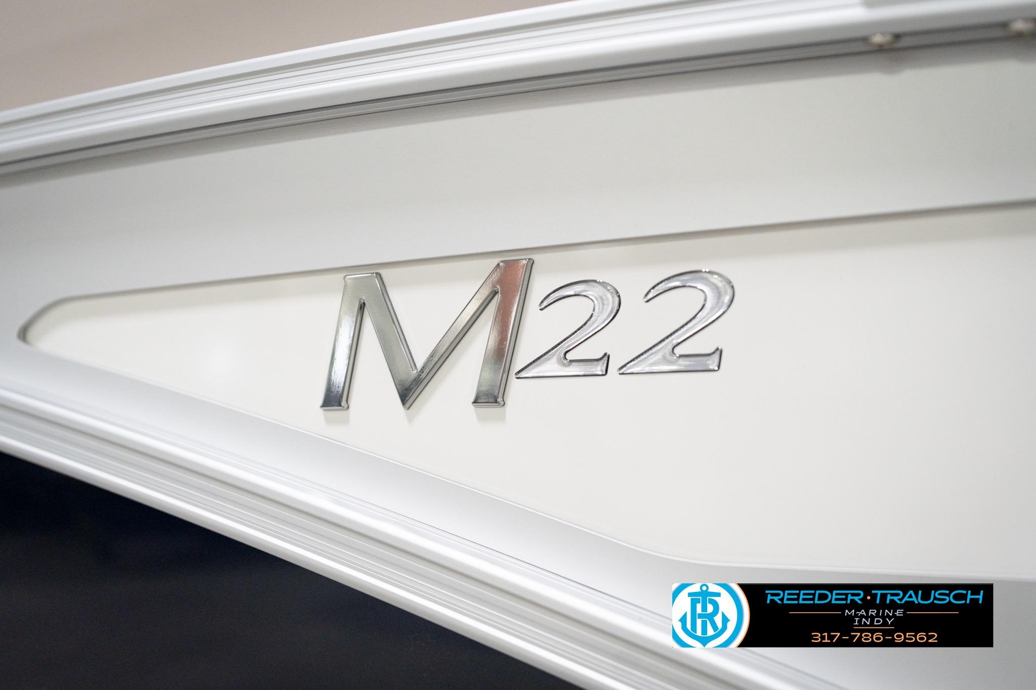 2026 Bennington 22 ML boat emblem with Reeder-Trausch Marine logo.