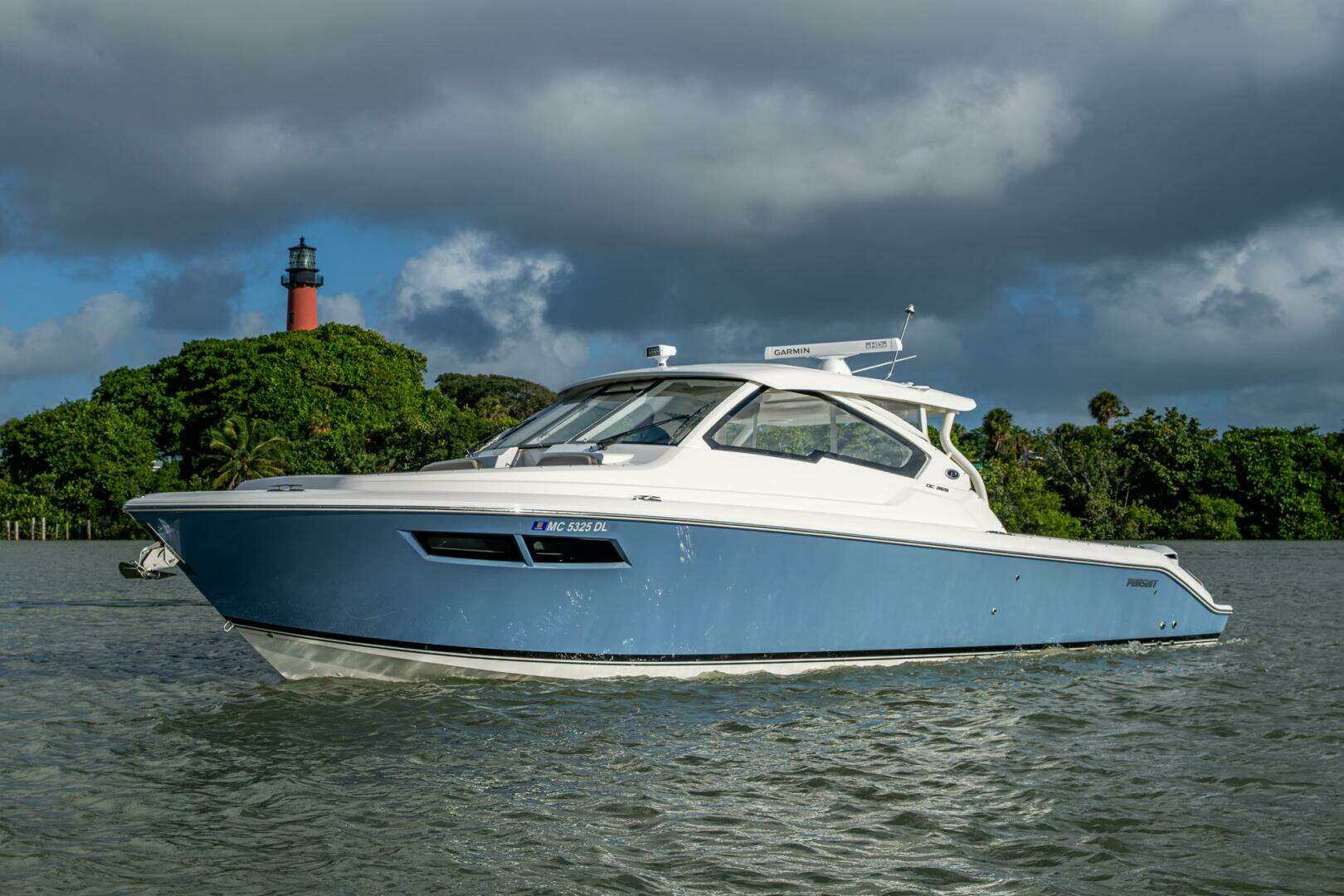 2019 Pursuit 365DC - Image 50