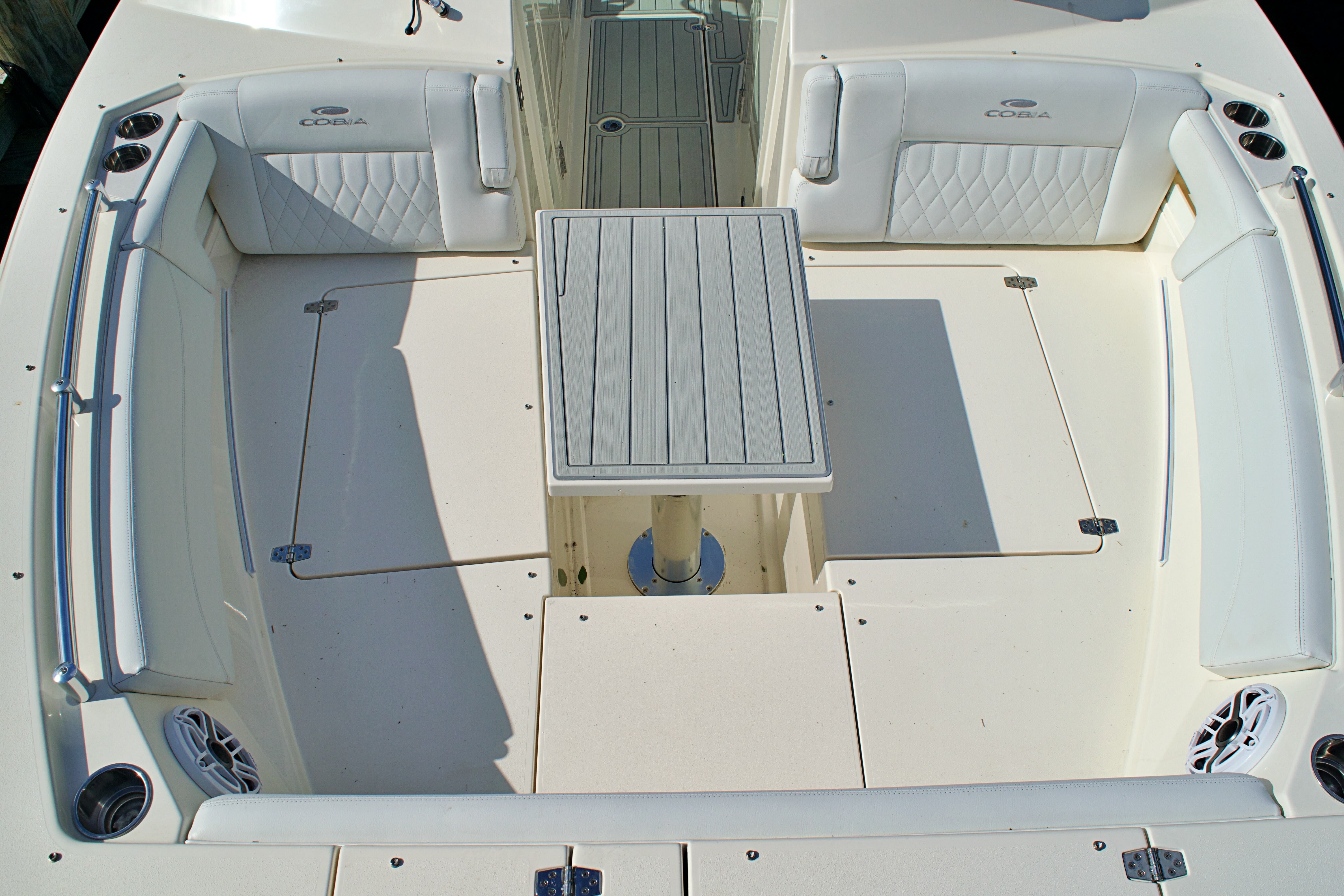 2020 COBIA 330 DC - Image 22