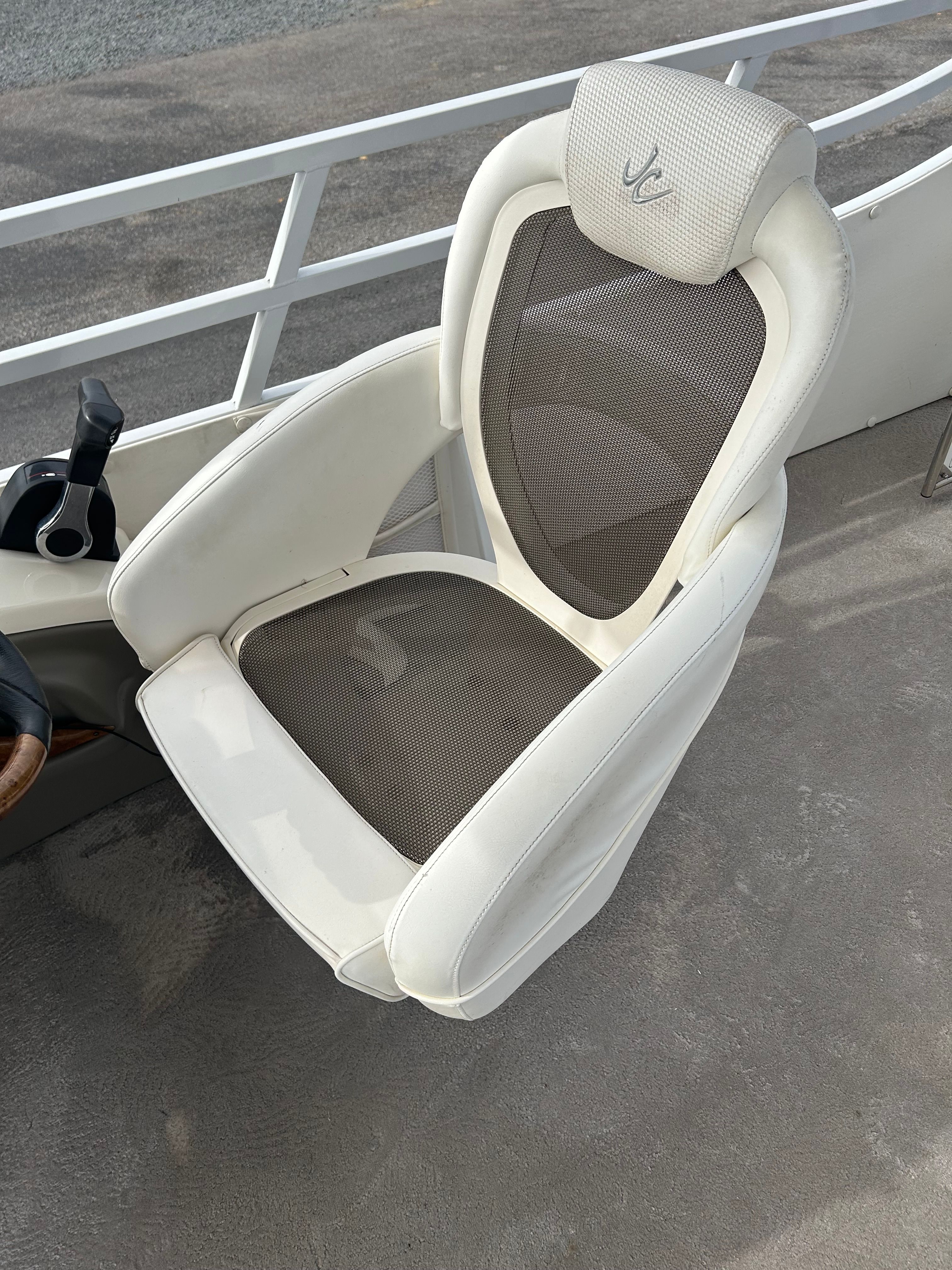 2011 JC SportToon 25TT - 10