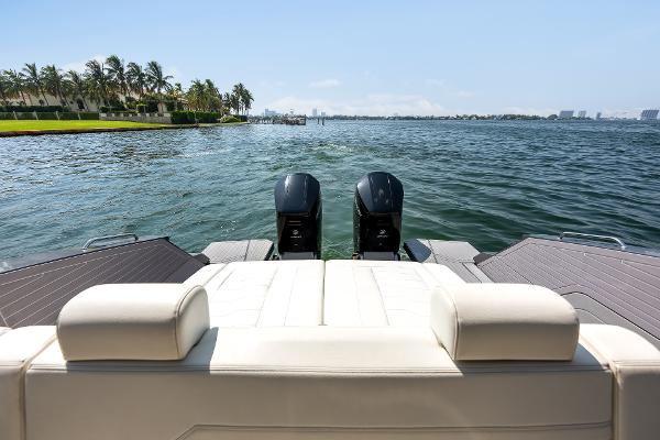 2023 Cruisers Yachts 42 GLS OB - 37