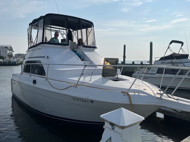 1998 Mainship 31