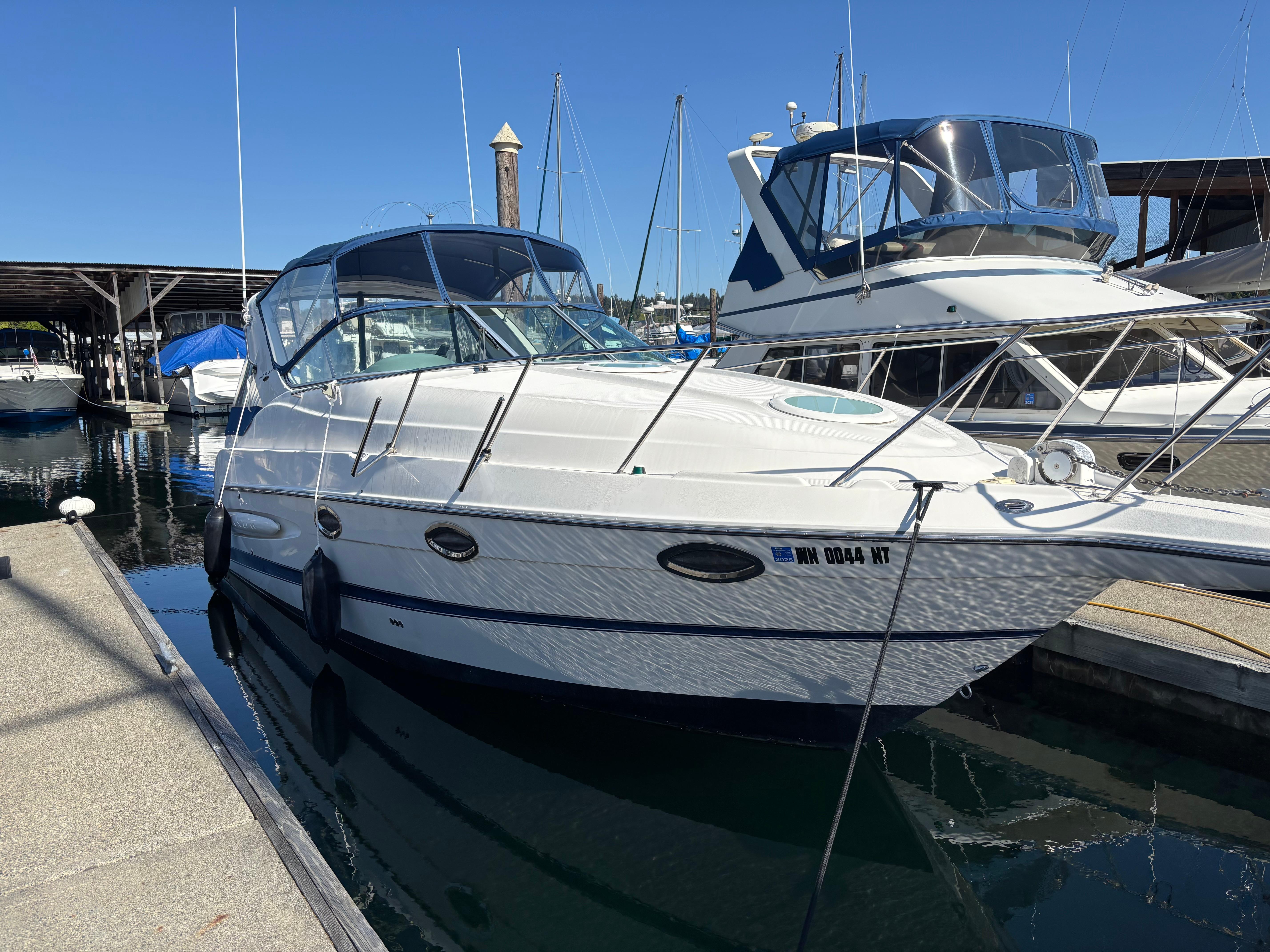2004 Maxum 2900 SCR