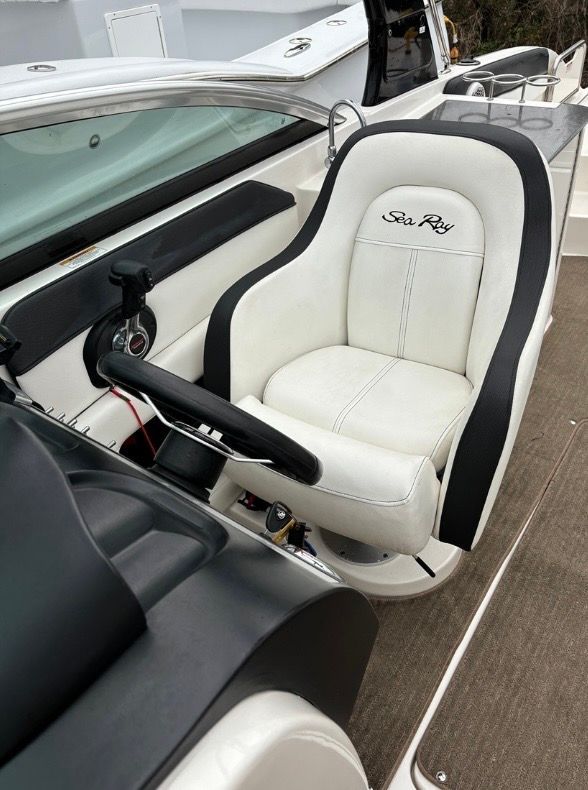 2014 Sea Ray 280 Sundeck - 25