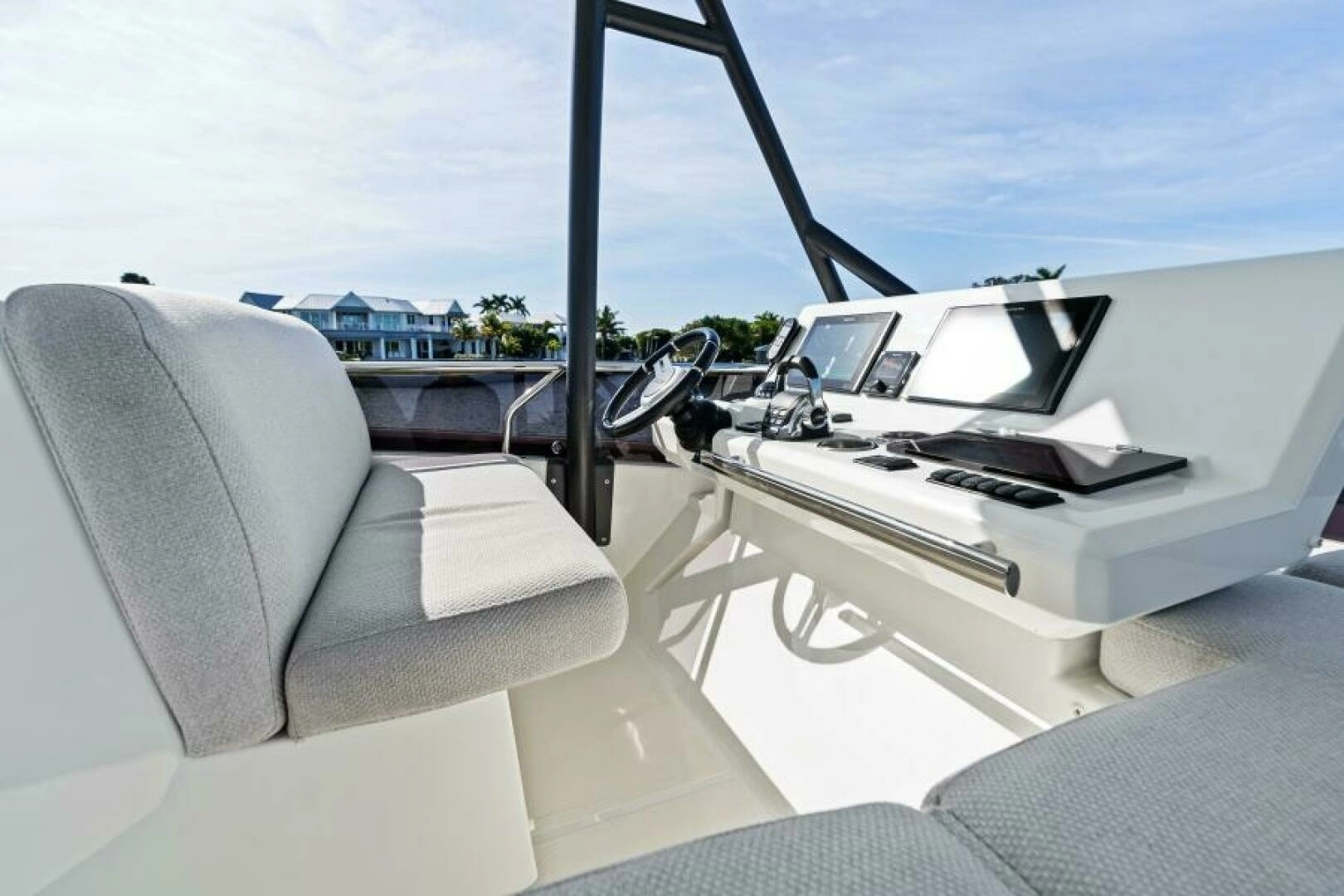 2020 Prestige 520 Flybridge - Image 46