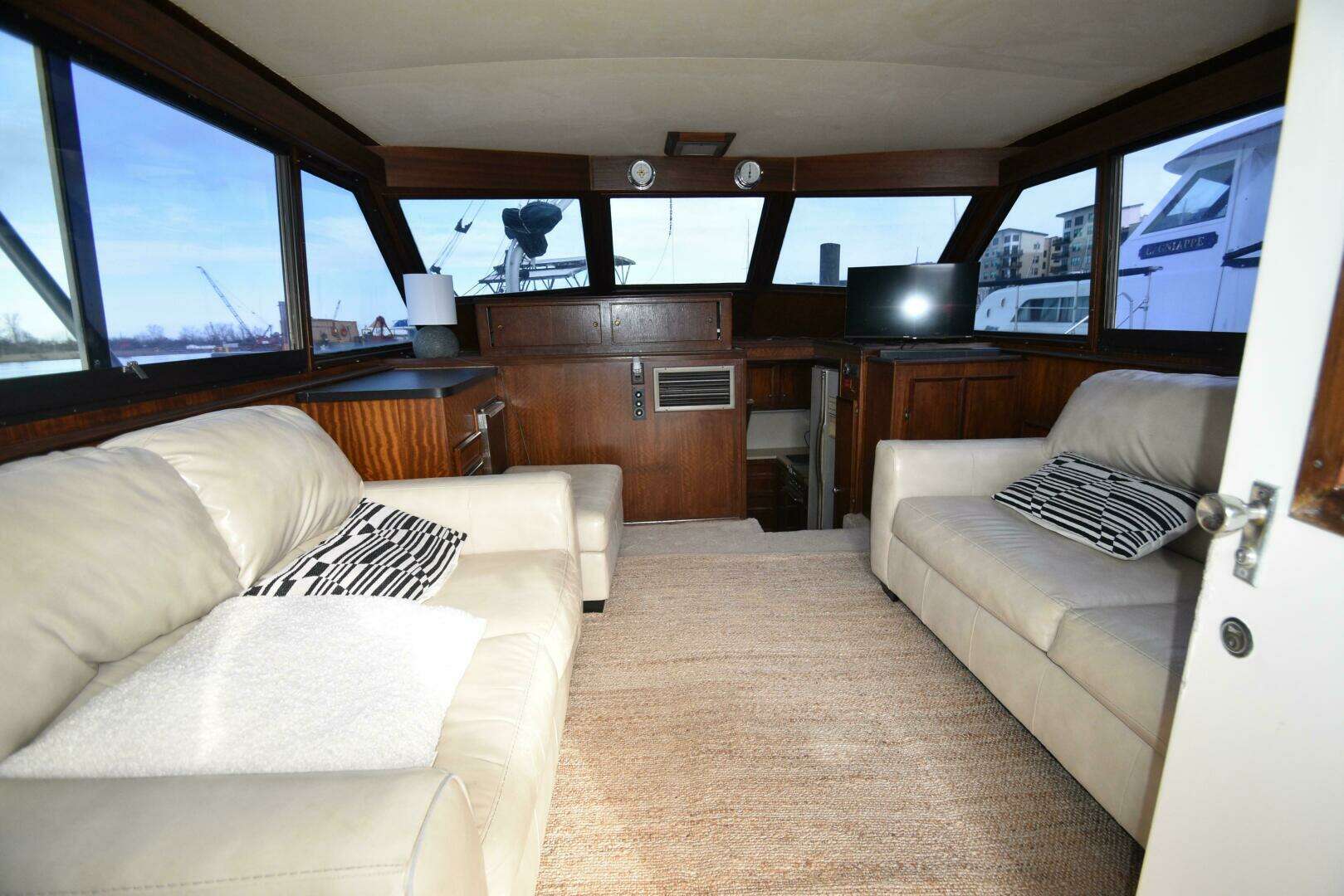 1978 Hatteras 46 Convertible - Image 21
