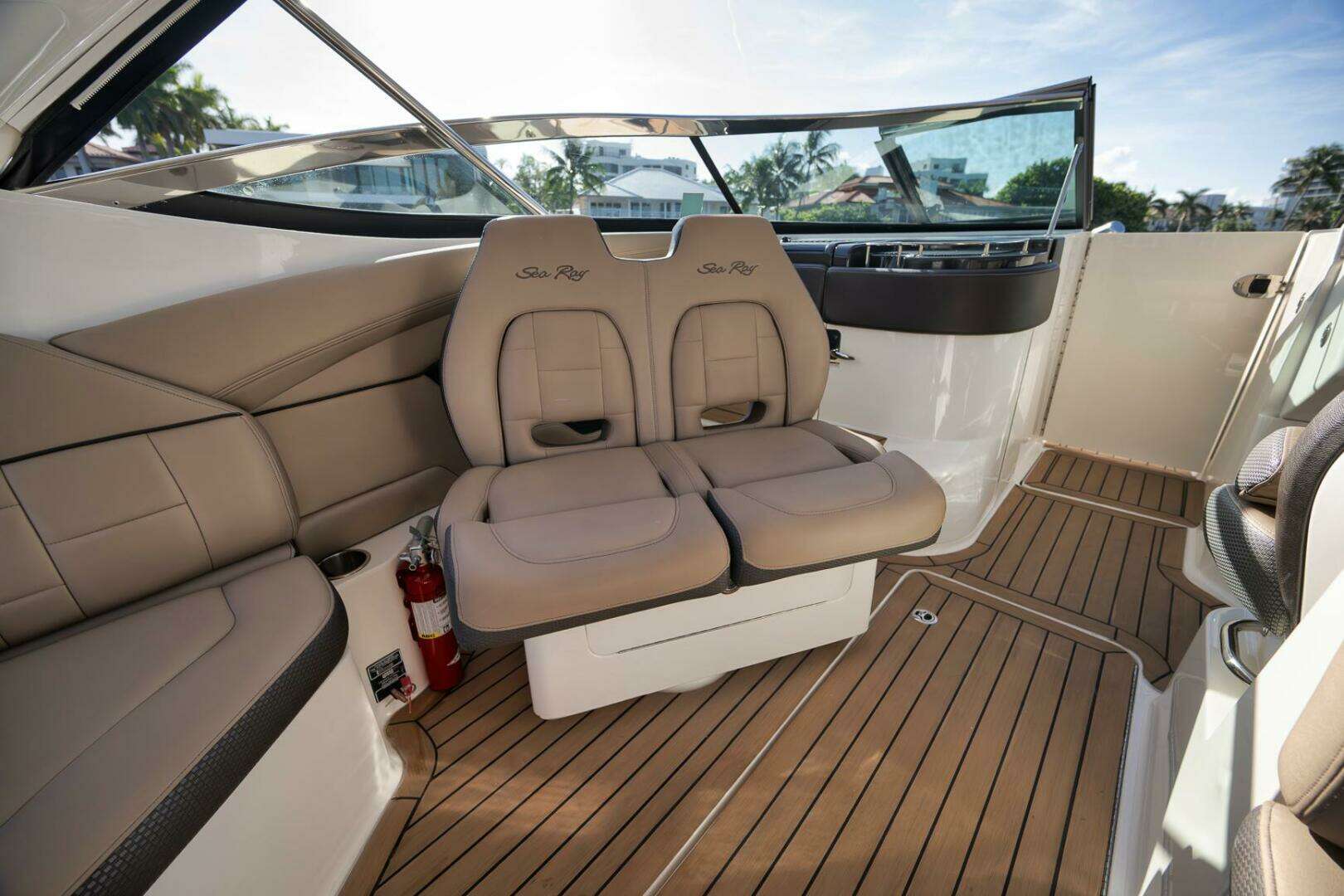 2016 Sea Ray 350 SLX - Image 32