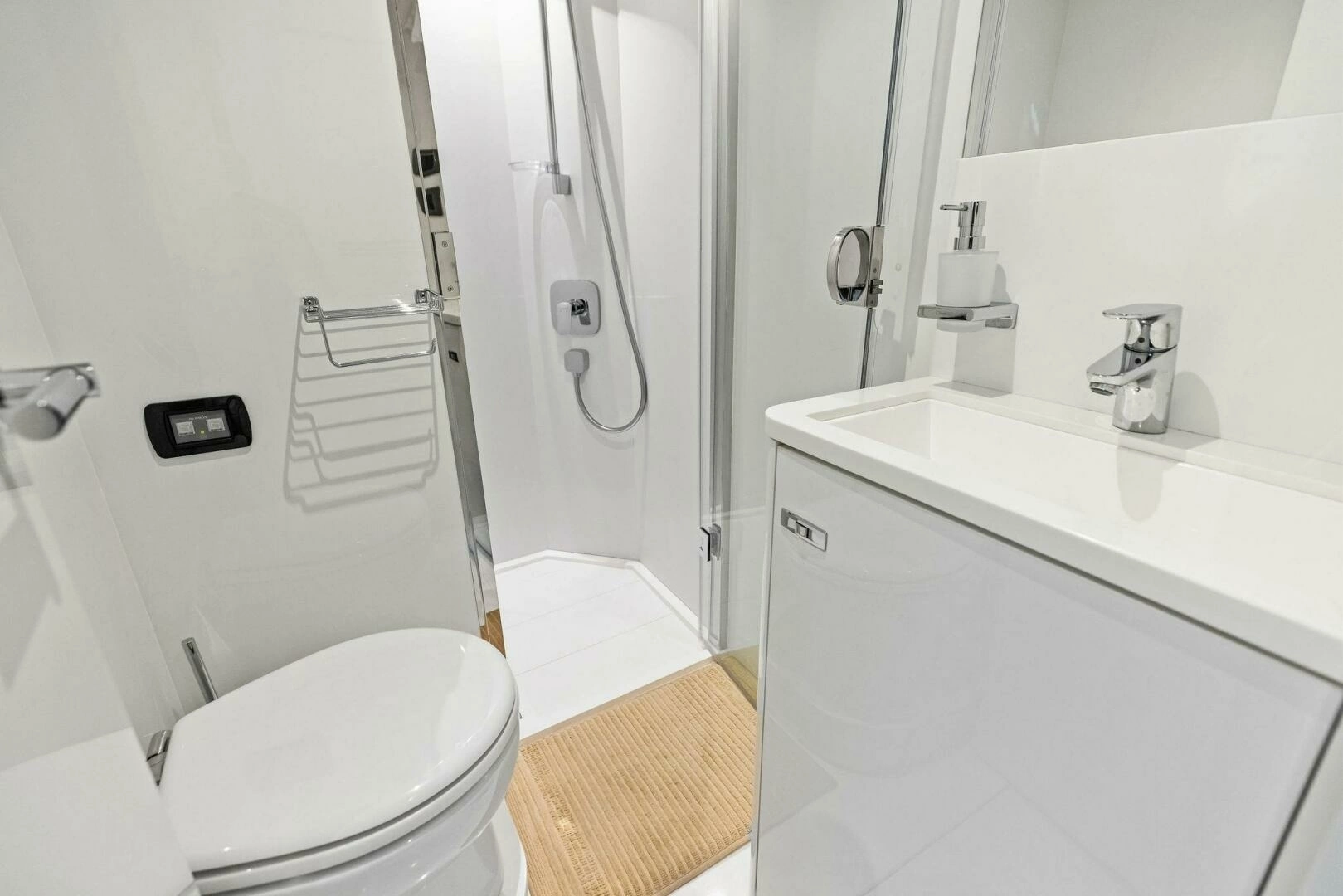 2024 Princess X80 - Image 124