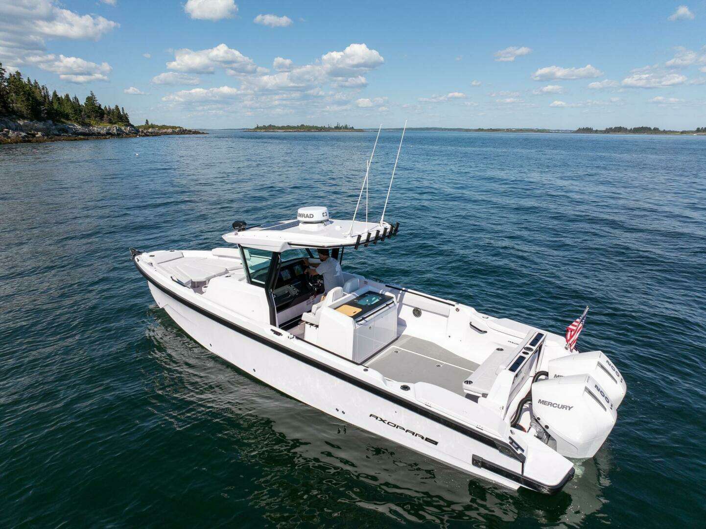 2025 Axopar CCX Center Console - Image 6