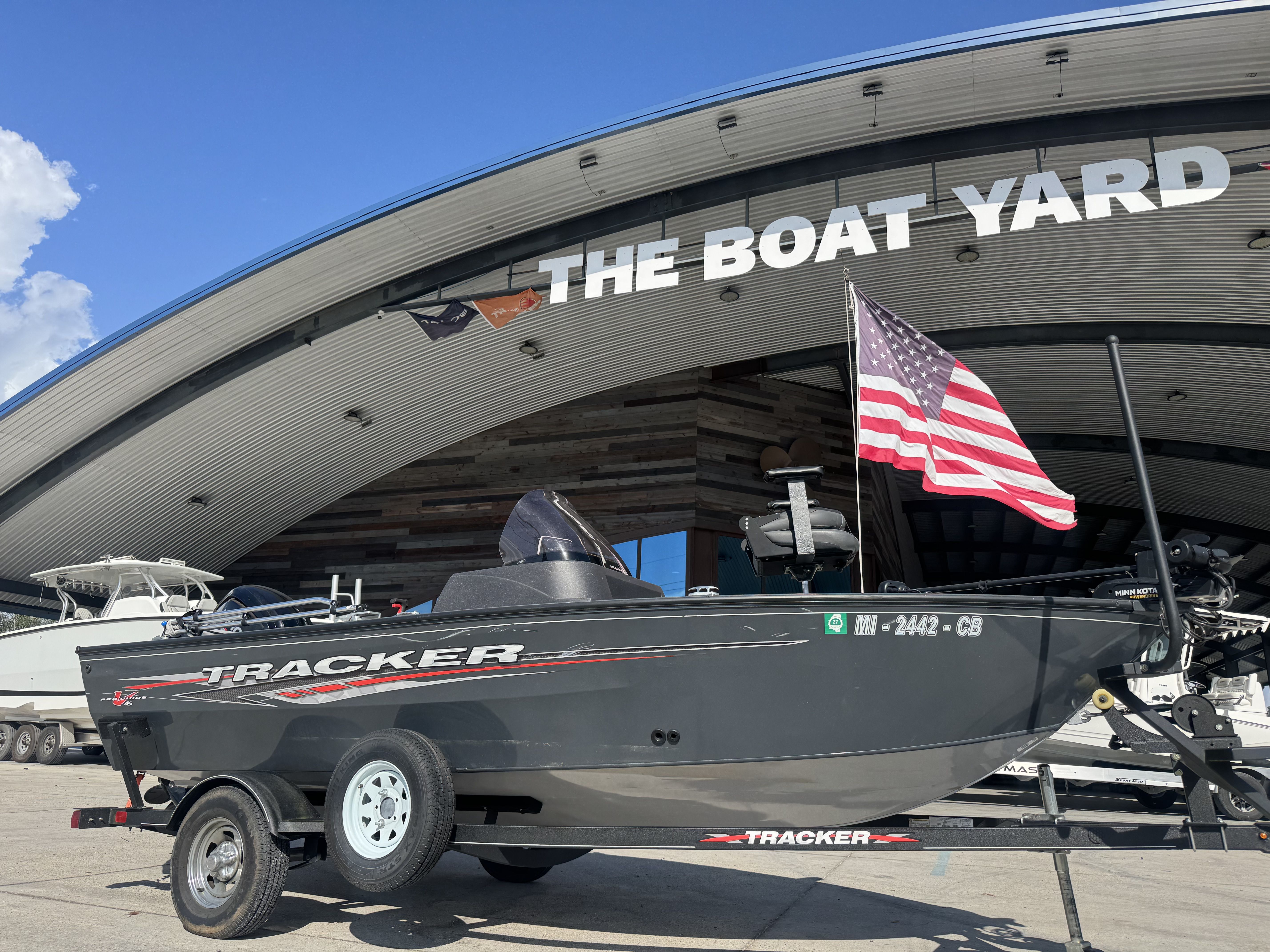 2021 Tracker Pro Guide V-16 SC - 5