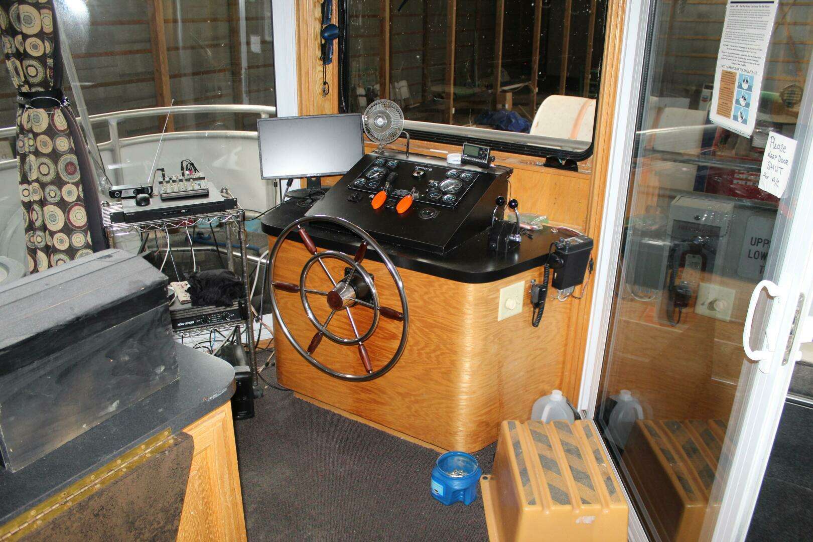 2000 Commercial Sumerset 75 Houston - Image 41
