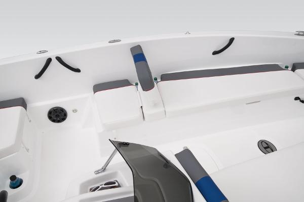 2024 Tahoe T18 - 32