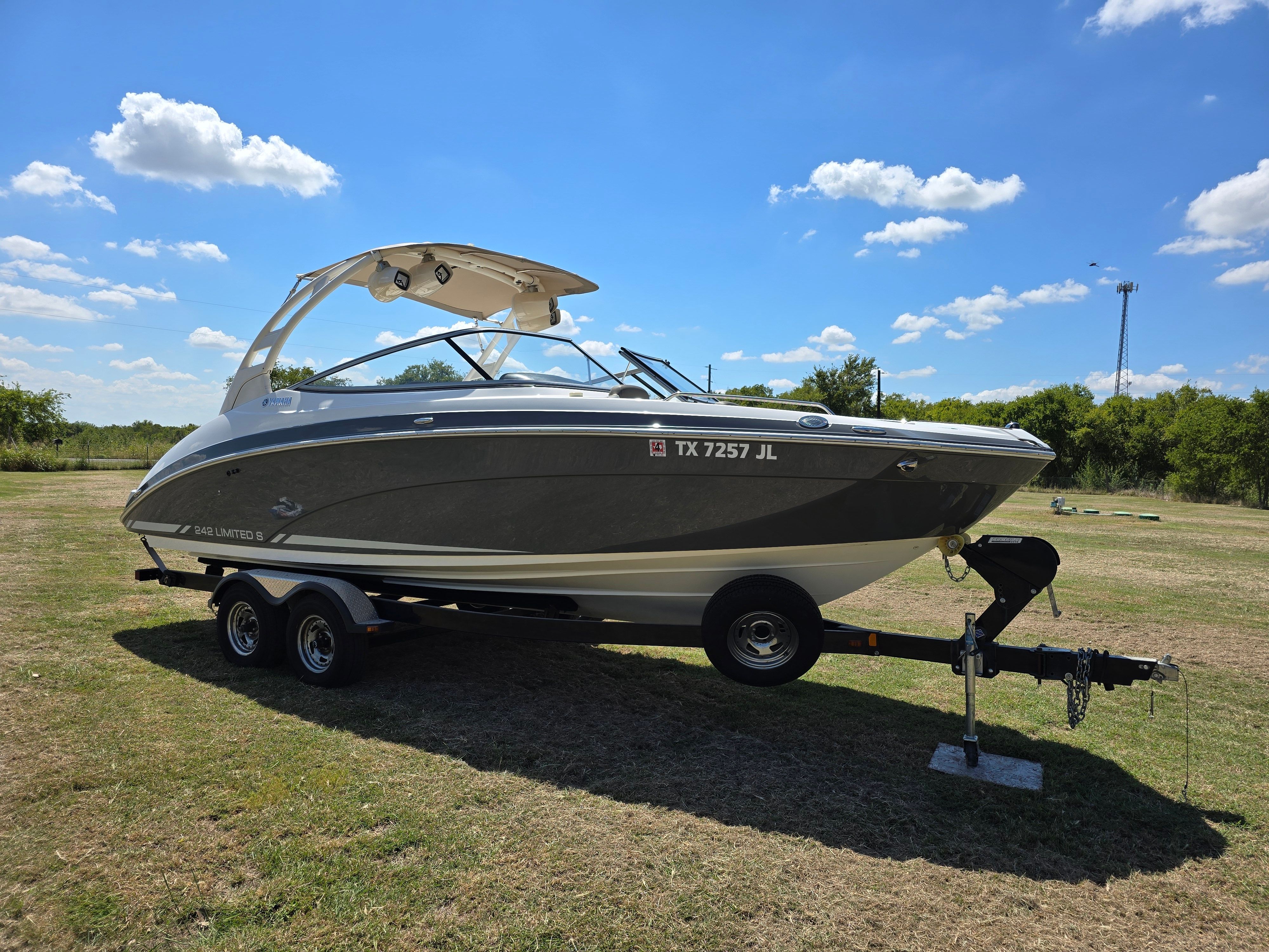 2015 Yamaha Boats 242 Limited S - 5