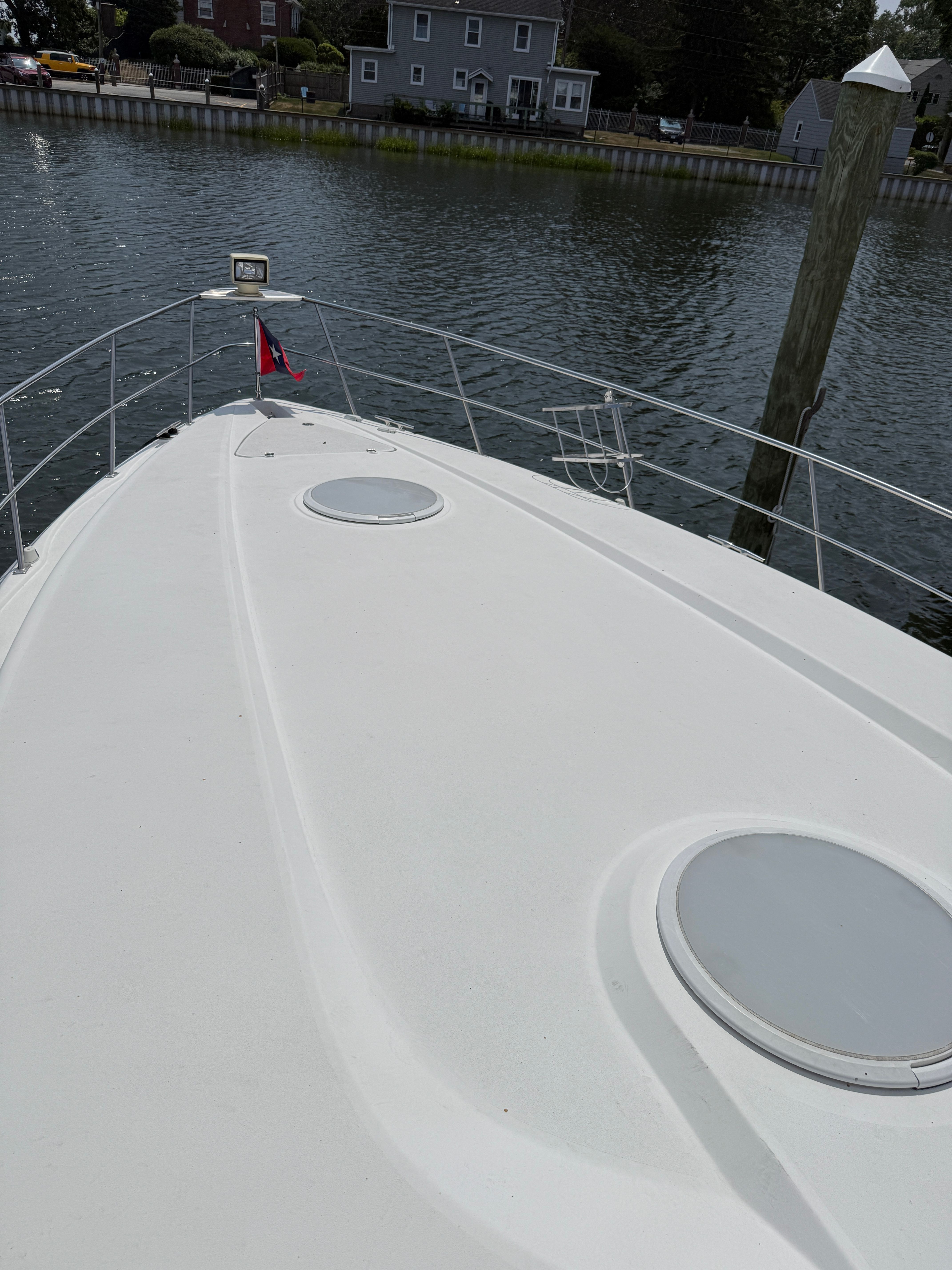 1999 Cruisers Yachts 3870 Esprit - 14