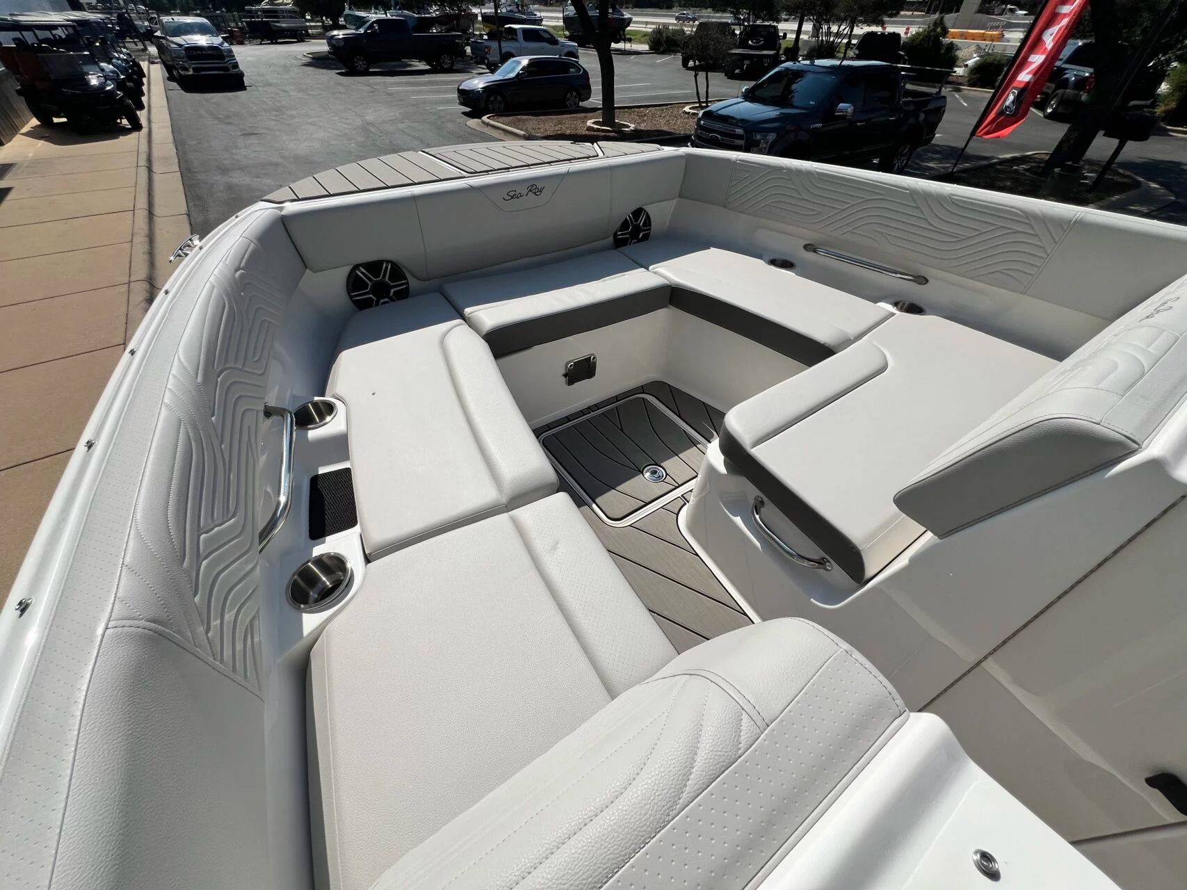 2026 Sea Ray SDX270 SURF - 39