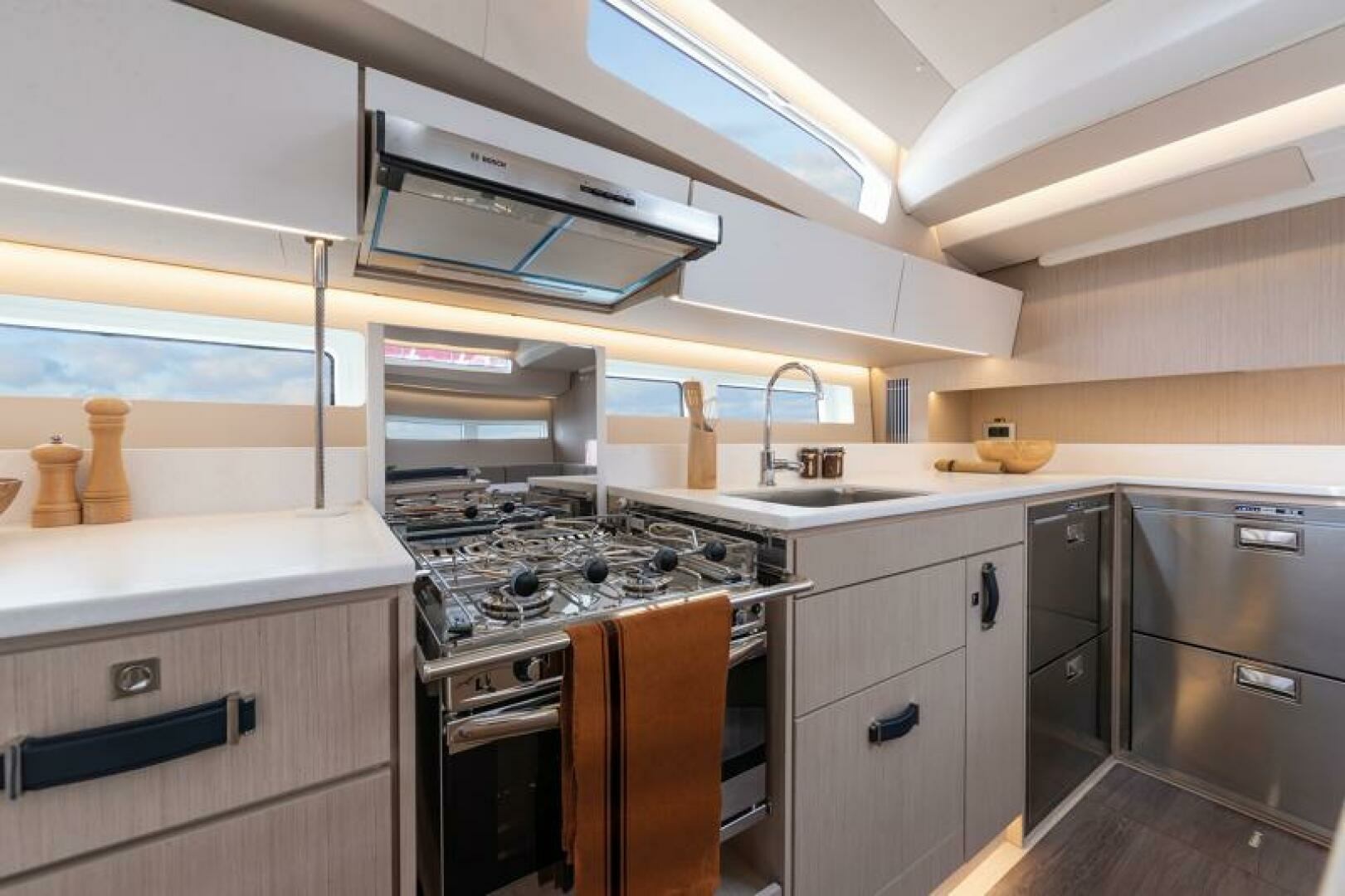 2026 Jeanneau Jeanneau Yachts 55 - Image 22