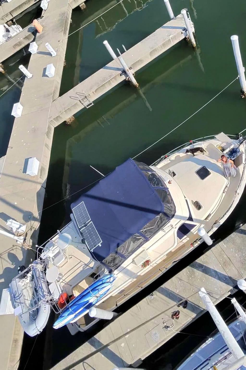 2005 Mainship 400 Trawler - 7