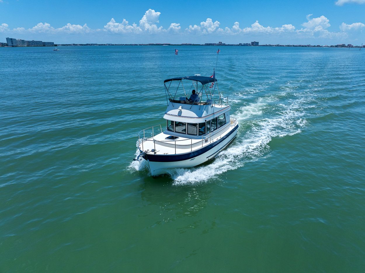 2001 Camano 31 Trawler - 35
