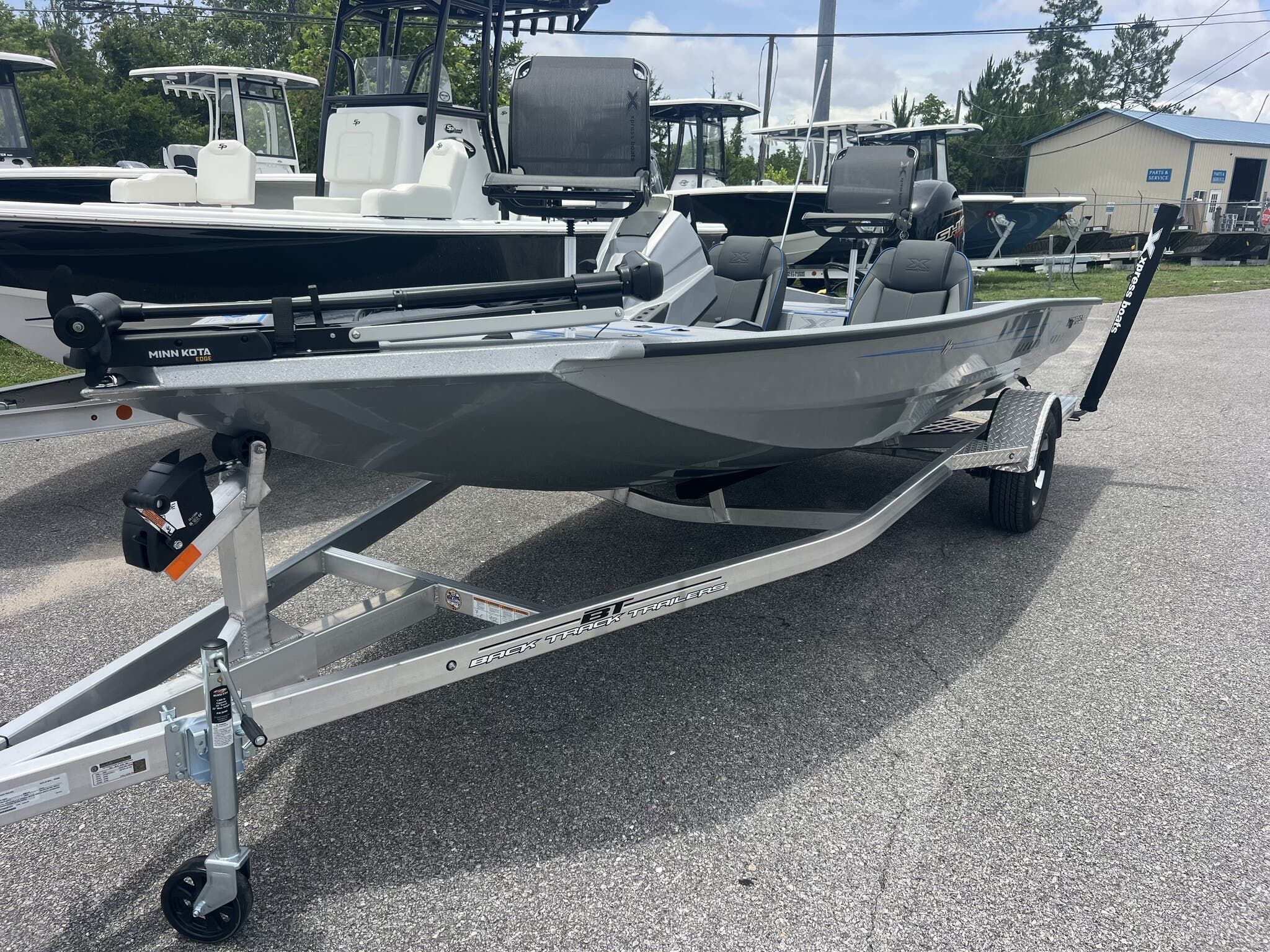 2026 Xpress Hyper-Lift Crappie Series H18C - 2