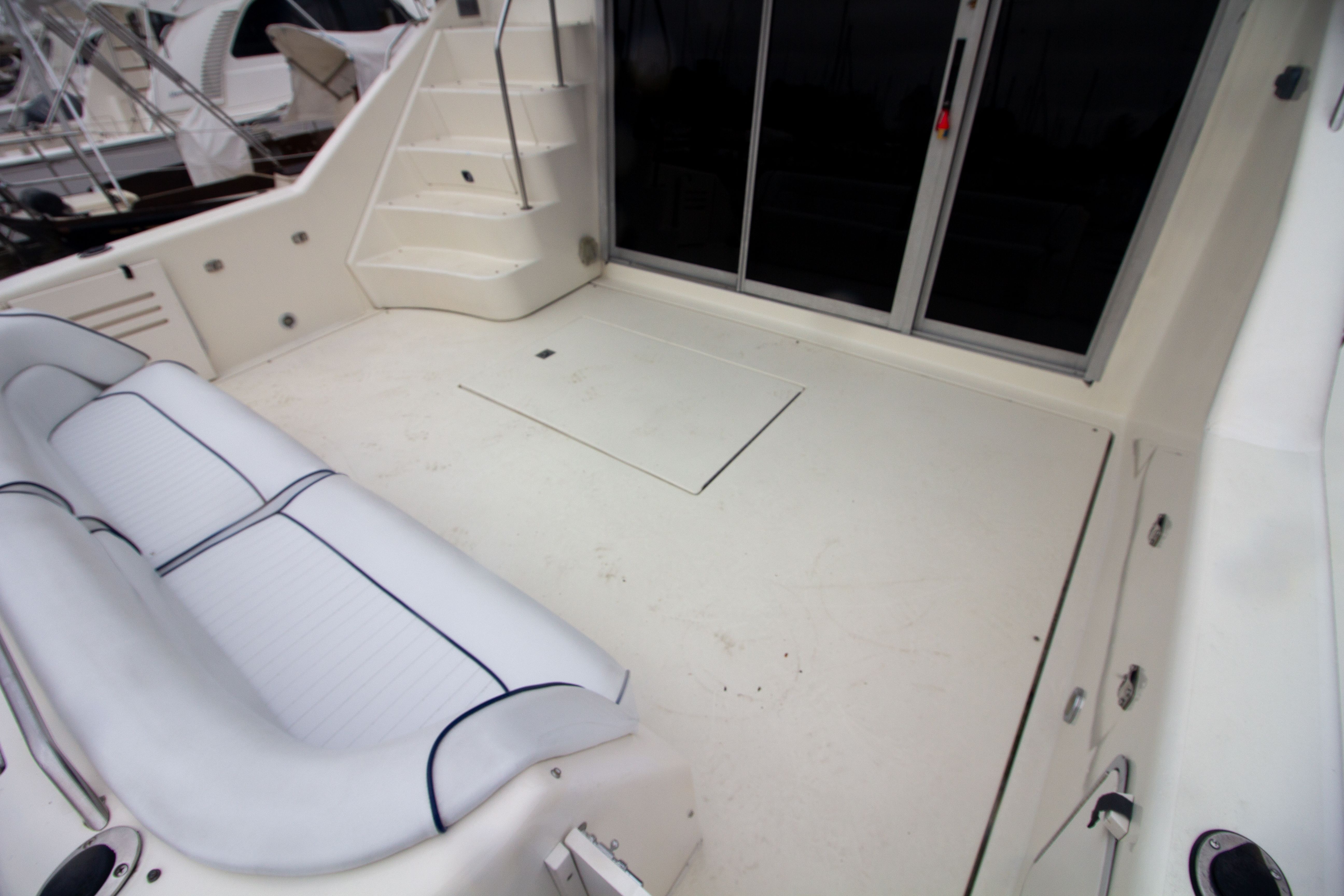 1993 Sea Ray 440 Express Bridge - 19
