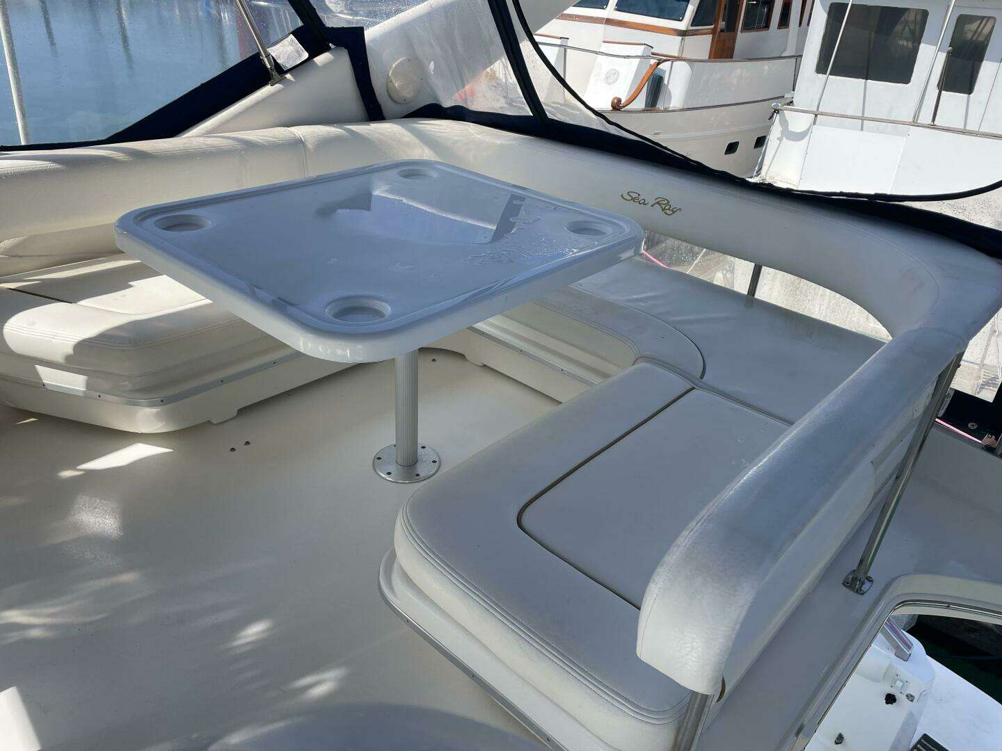 2000 Sea Ray 400 Sedan Bridge - Image 32