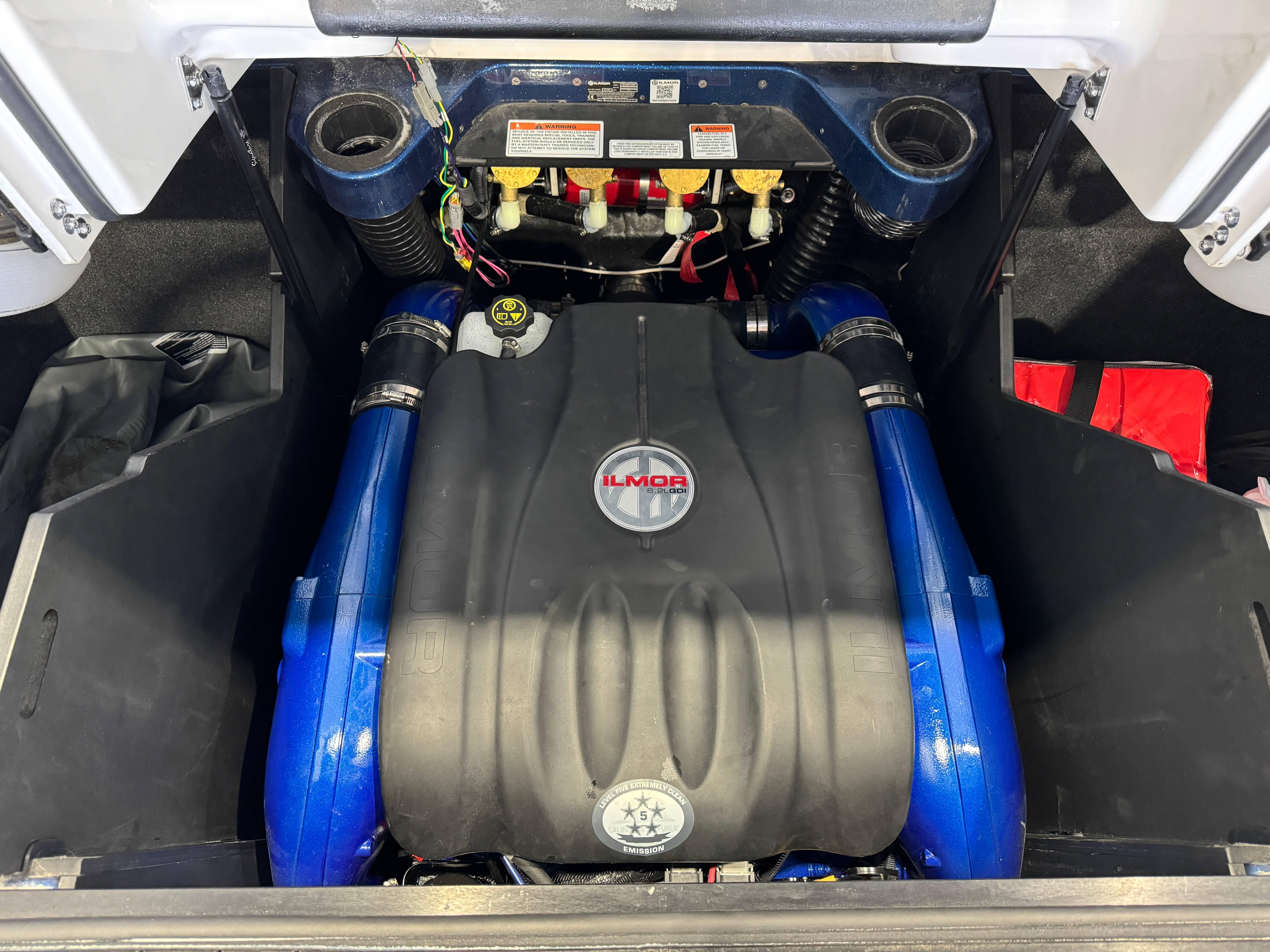 2022 MasterCraft X24 - 29