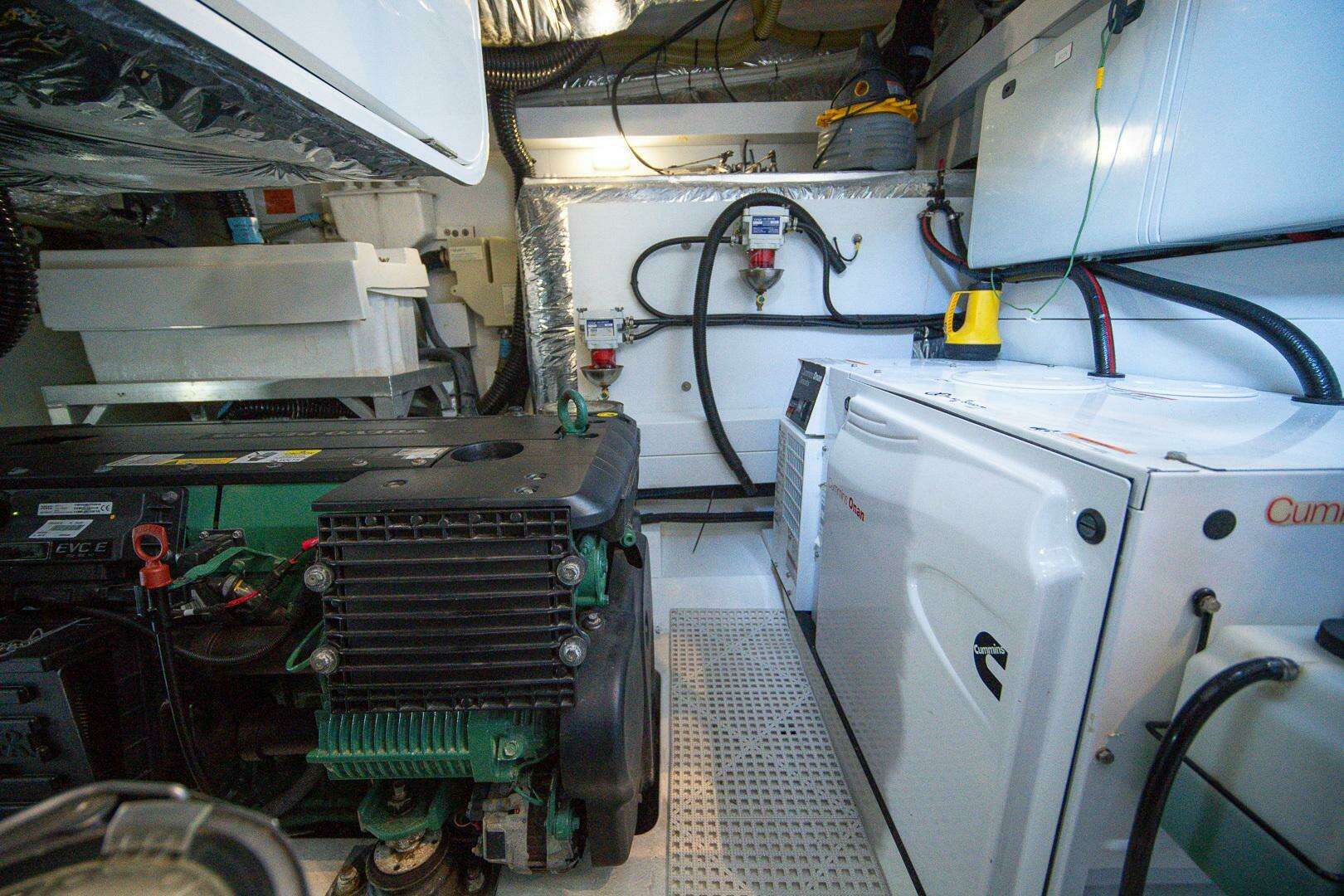 2016 Princess V48 - Image 51
