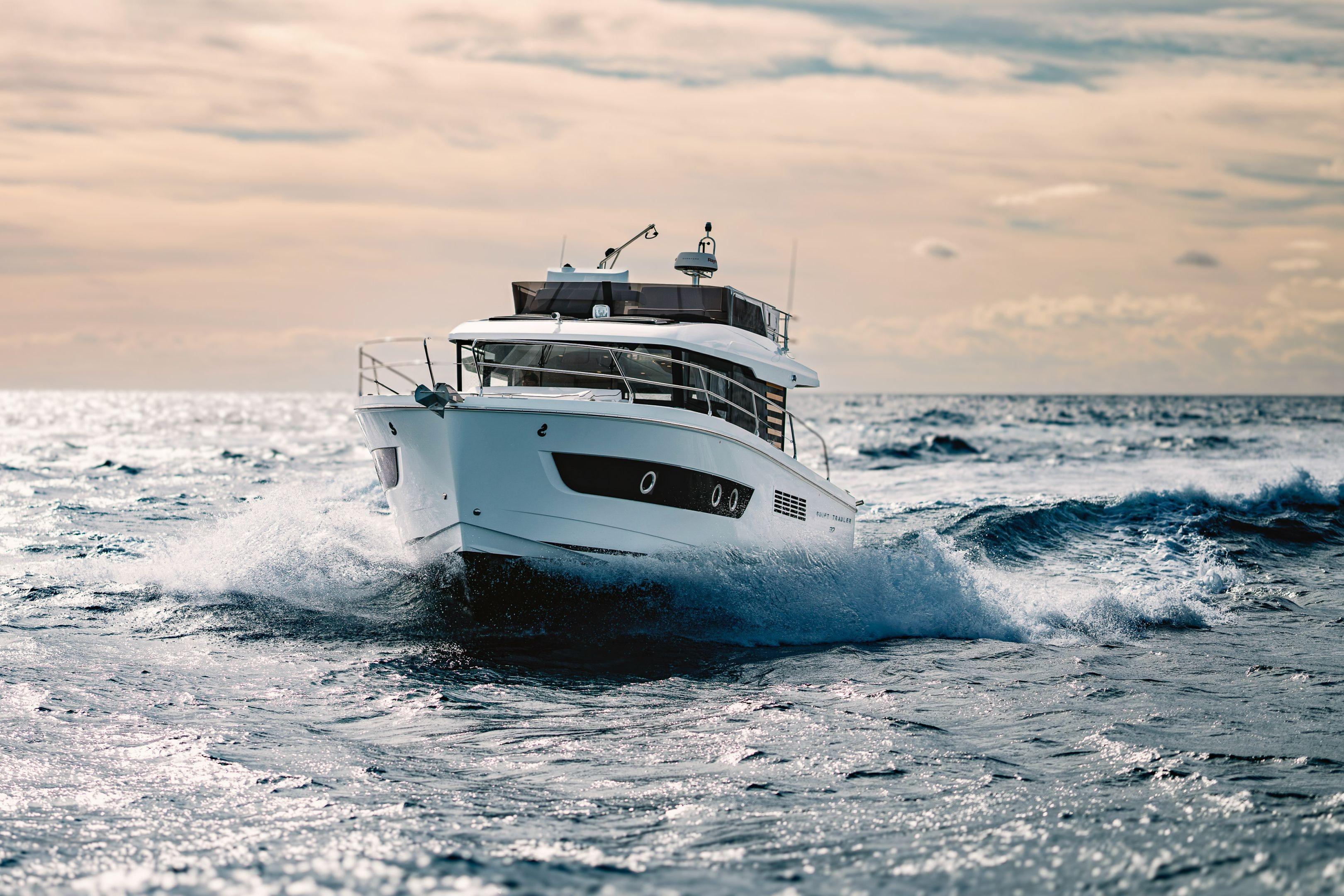 2026 Beneteau Swift Trawler 37 Fly - 2