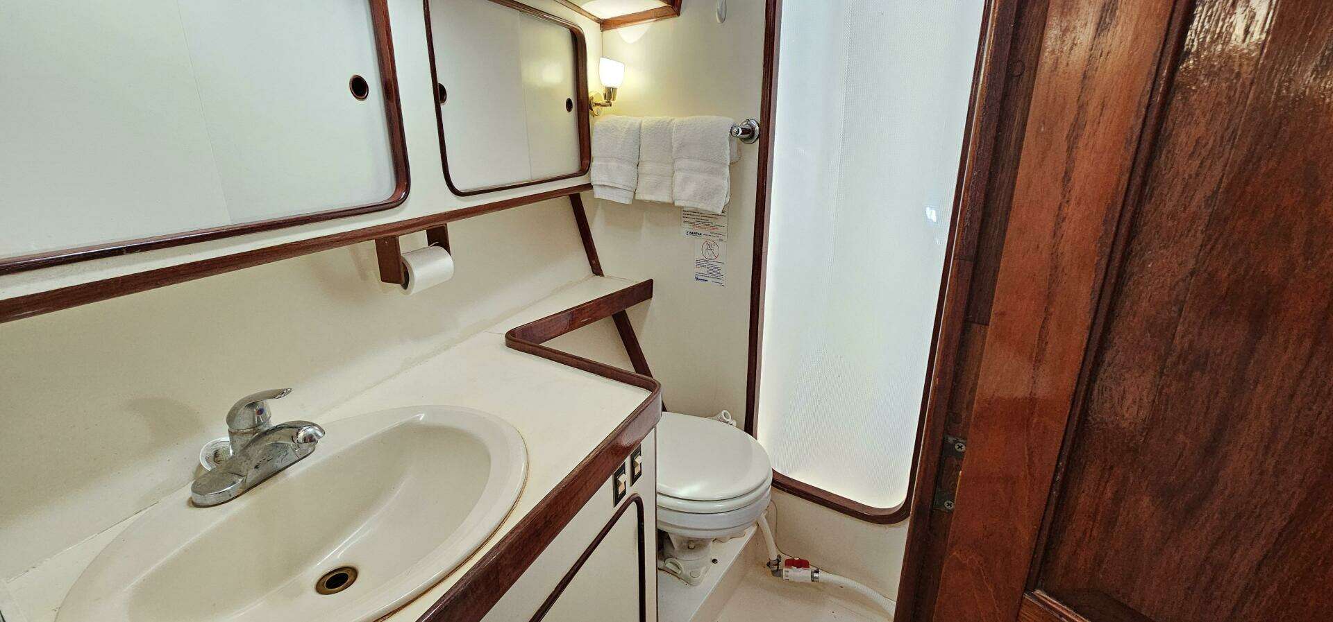 1980 Gulfstar Sailmaster - Image 13
