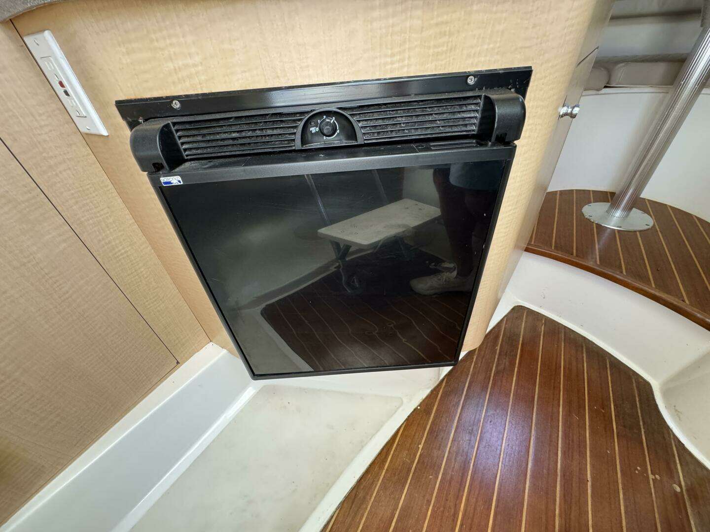 1999 Boston Whaler 28 Conquest - Image 27