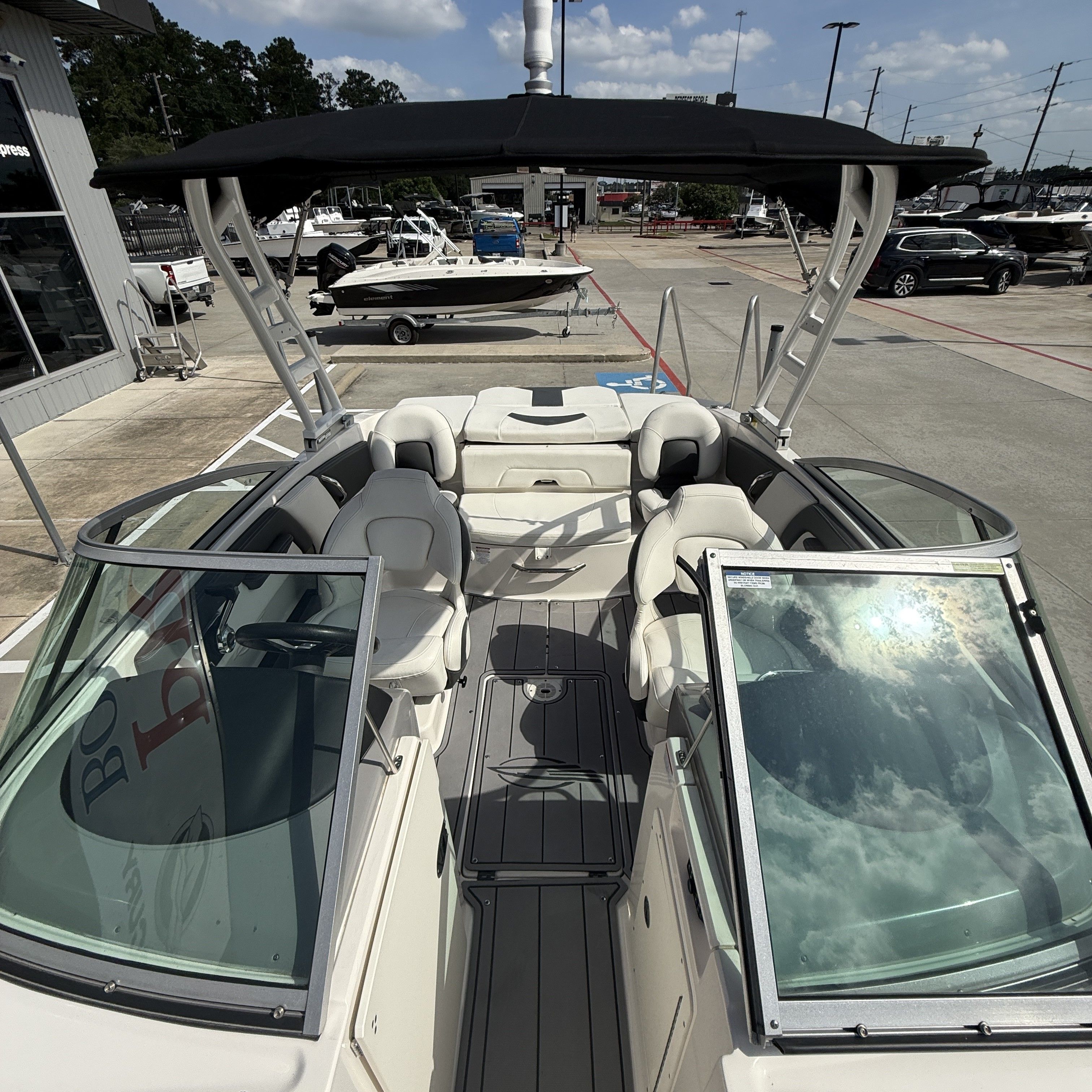 2023 Chaparral 21 H2O Ski & Fish - 32