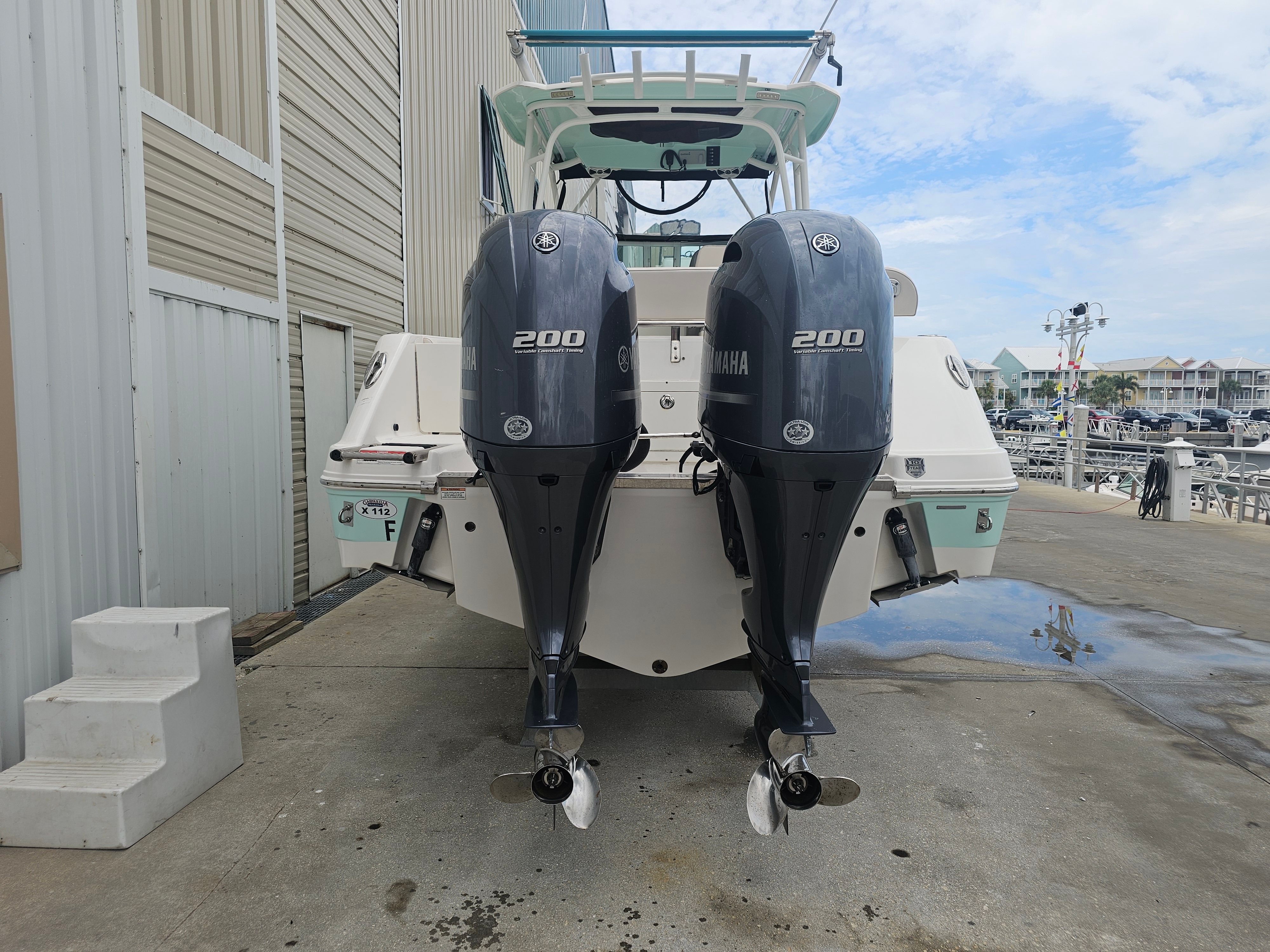 2017 Robalo R265 Walkaround - 2