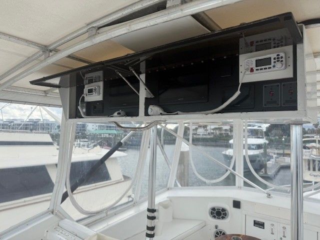 1986 Hatteras 52C - 4