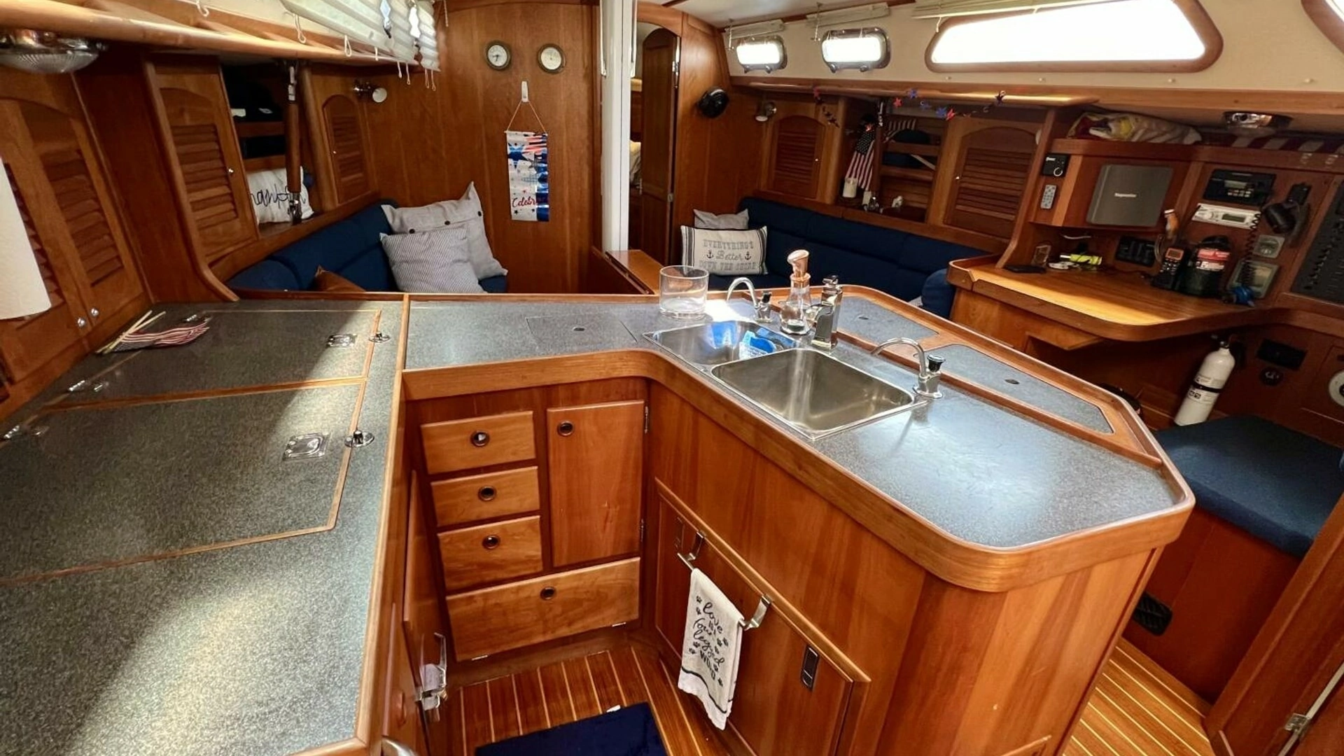 1999 Sabre 402 Sail - Image 11