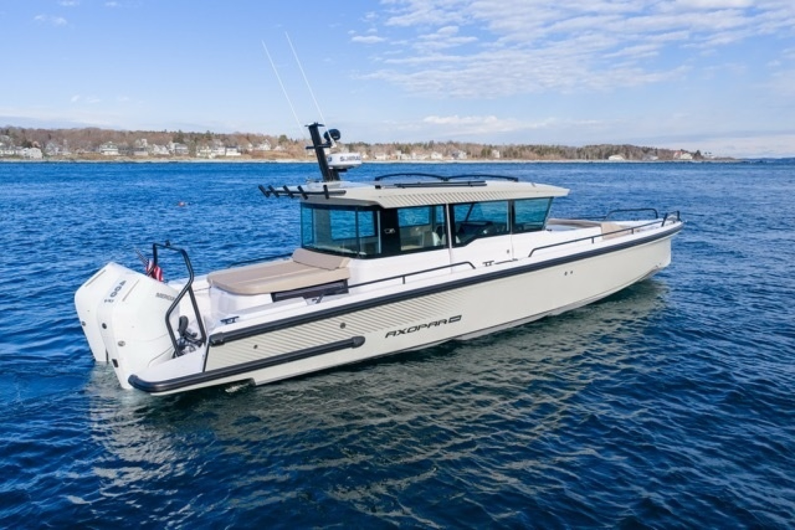 2026 Axopar Axopar 37 XC - Image 8