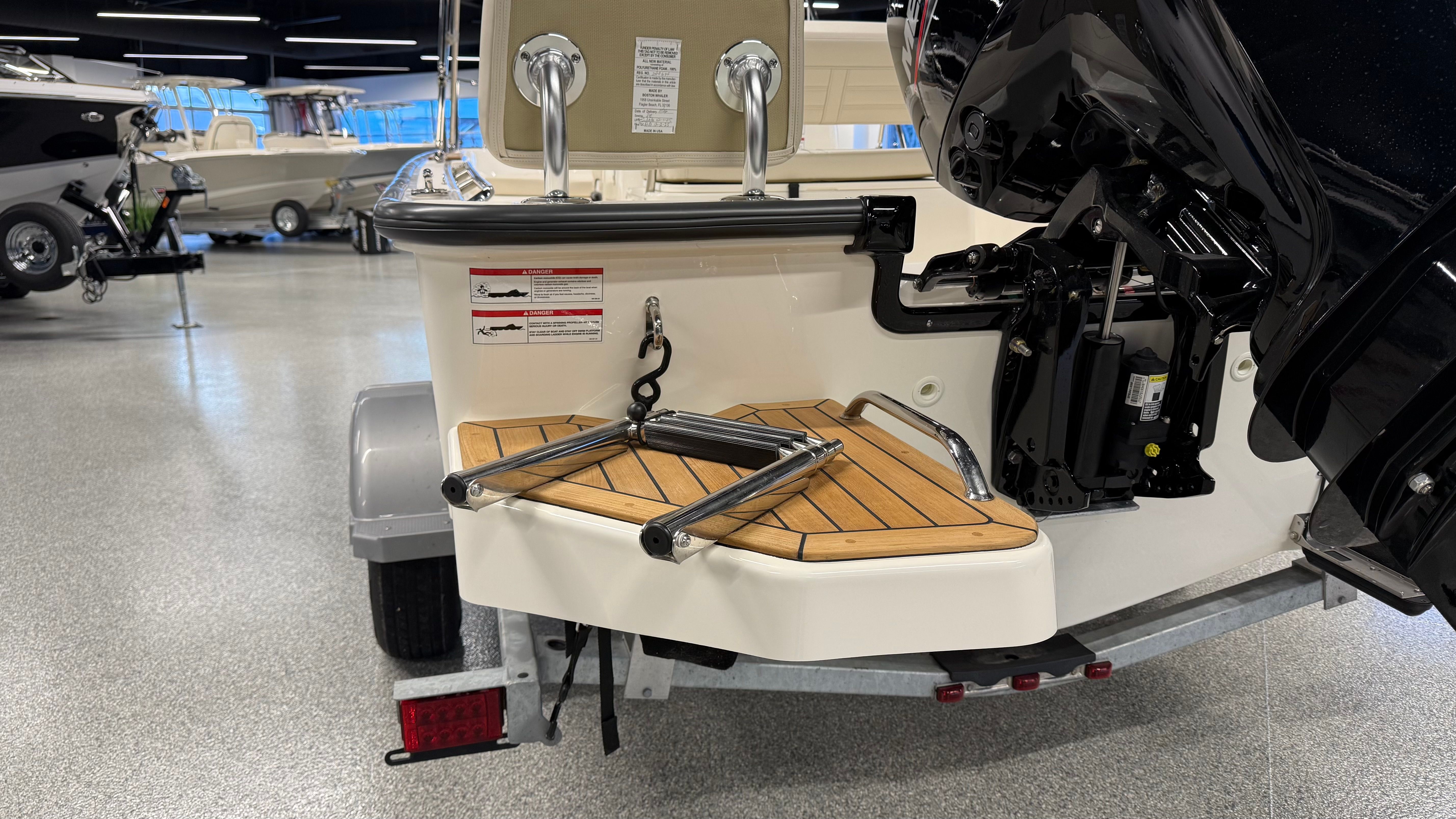 2026 Boston Whaler 170 Montauk - 7