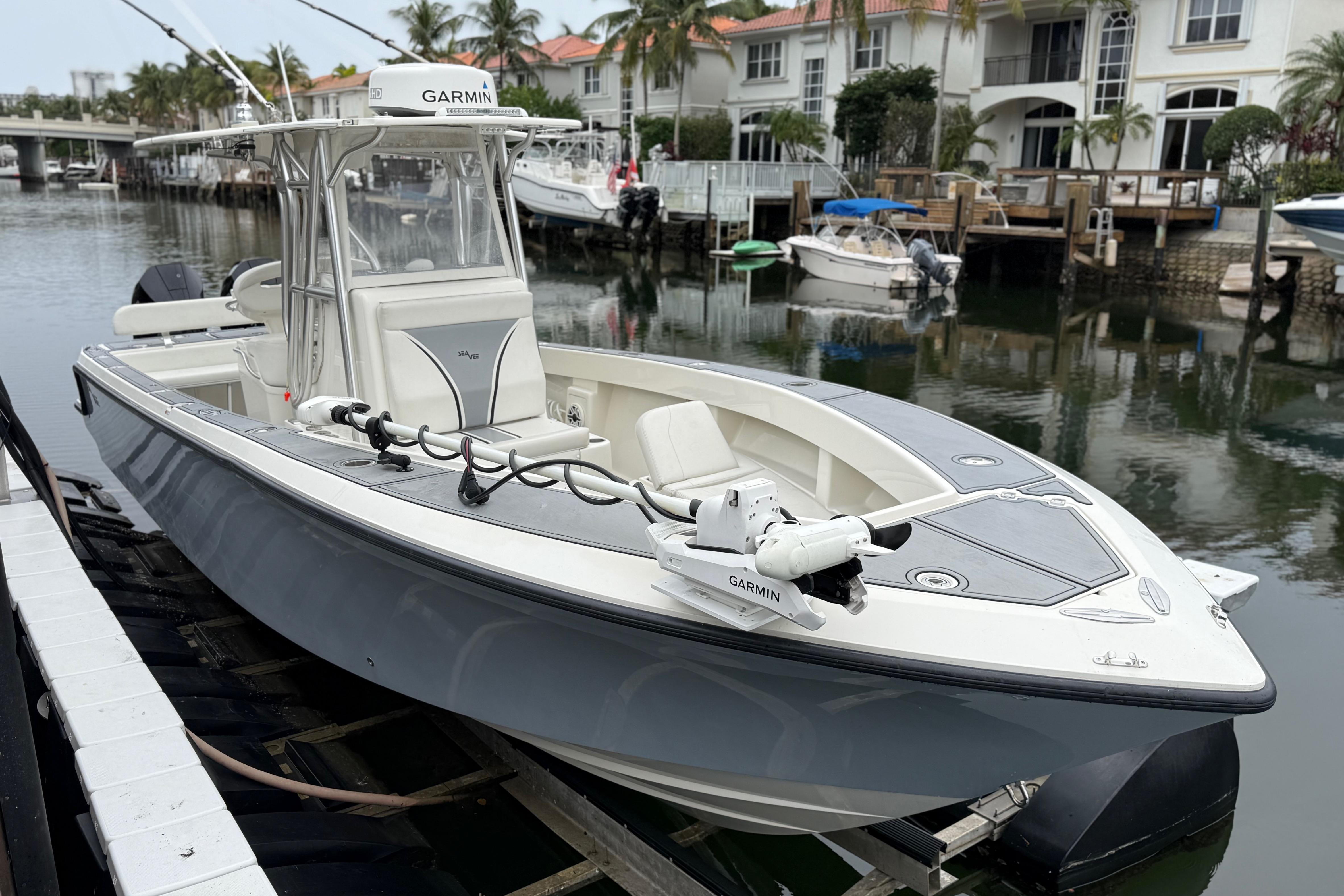 2020 SeaVee 290B