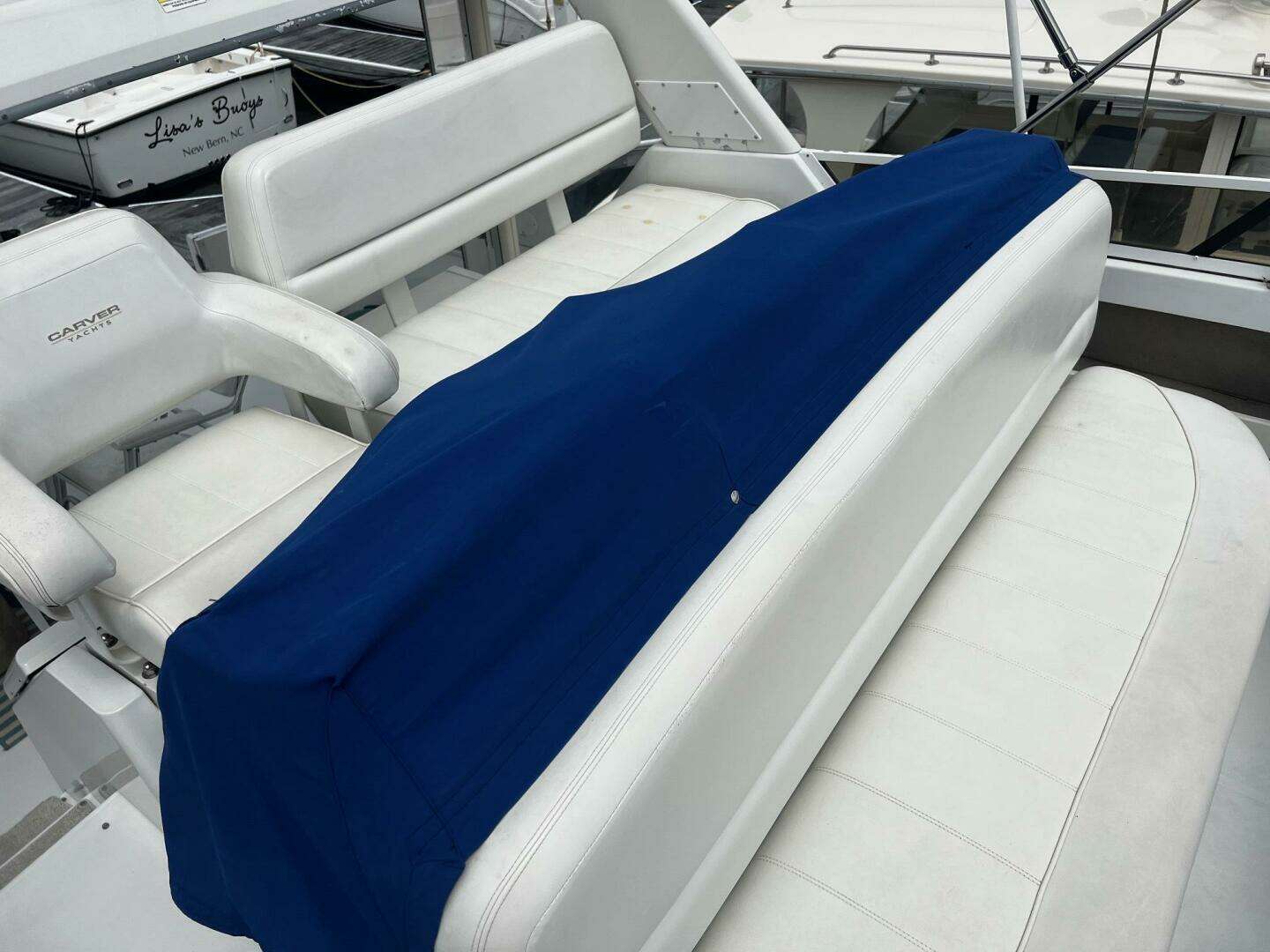 1999 Carver 356 Aft Cabin - Image 21