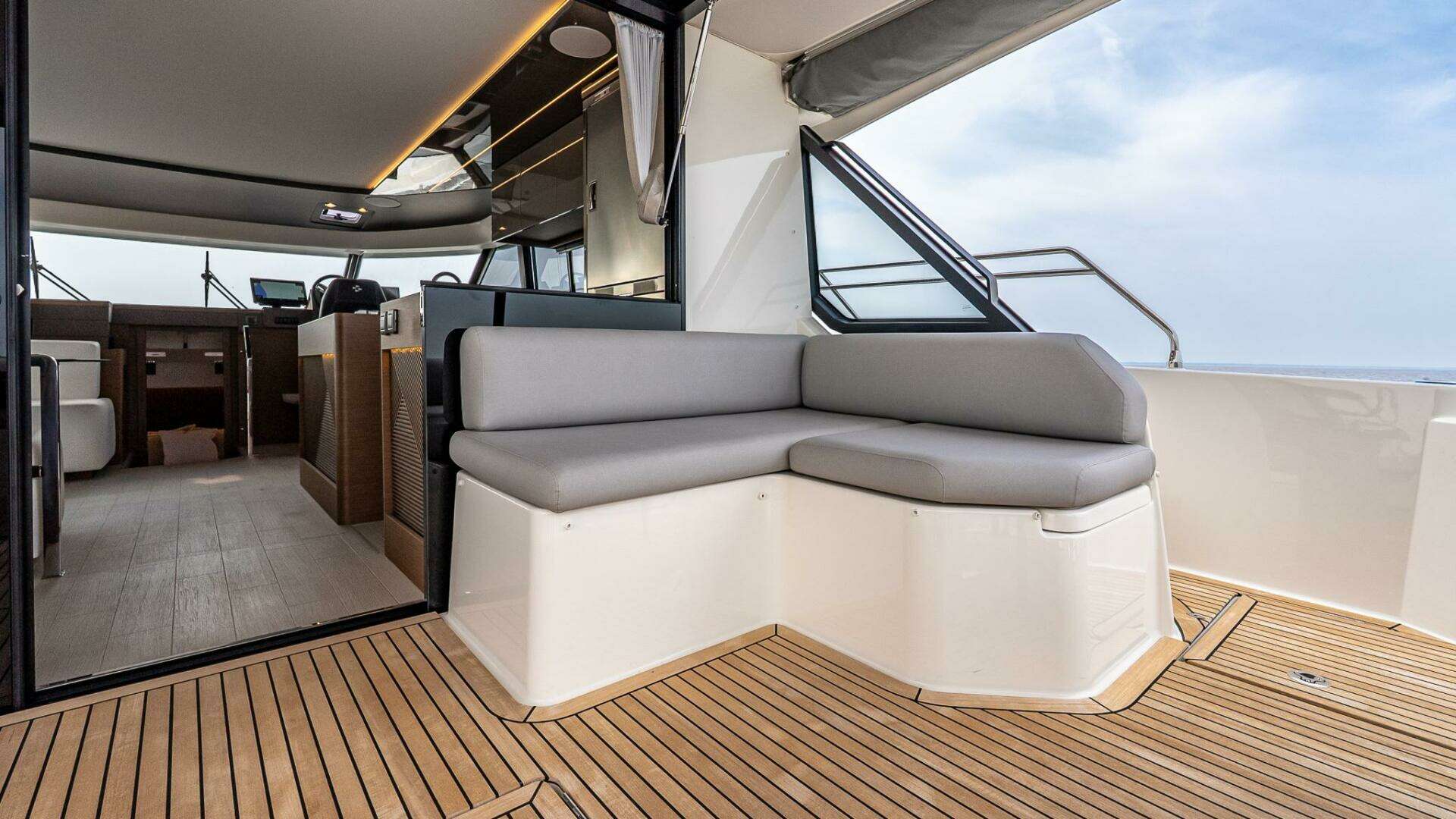2027 Prestige M48 - Image 16