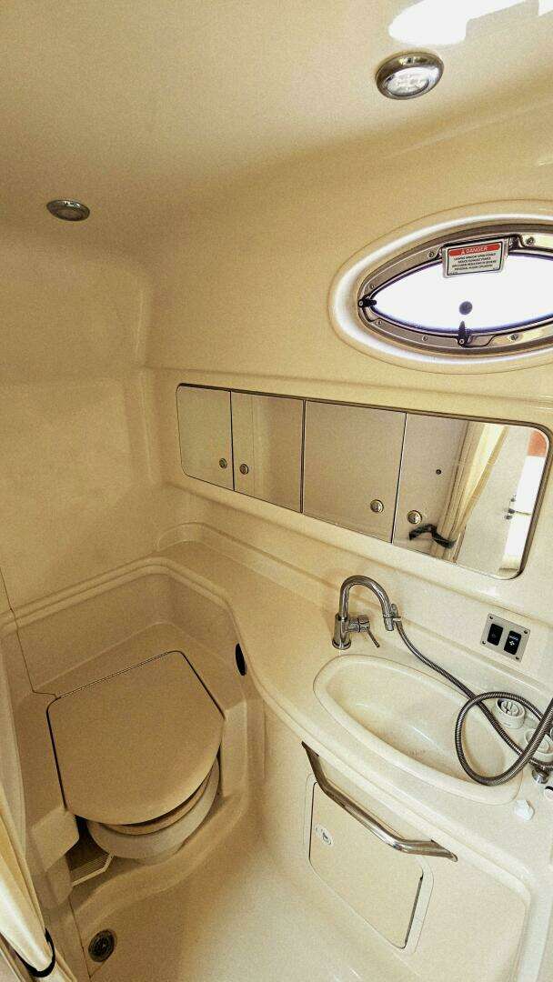 2003 Sea Ray 340 Sundancer - Image 32