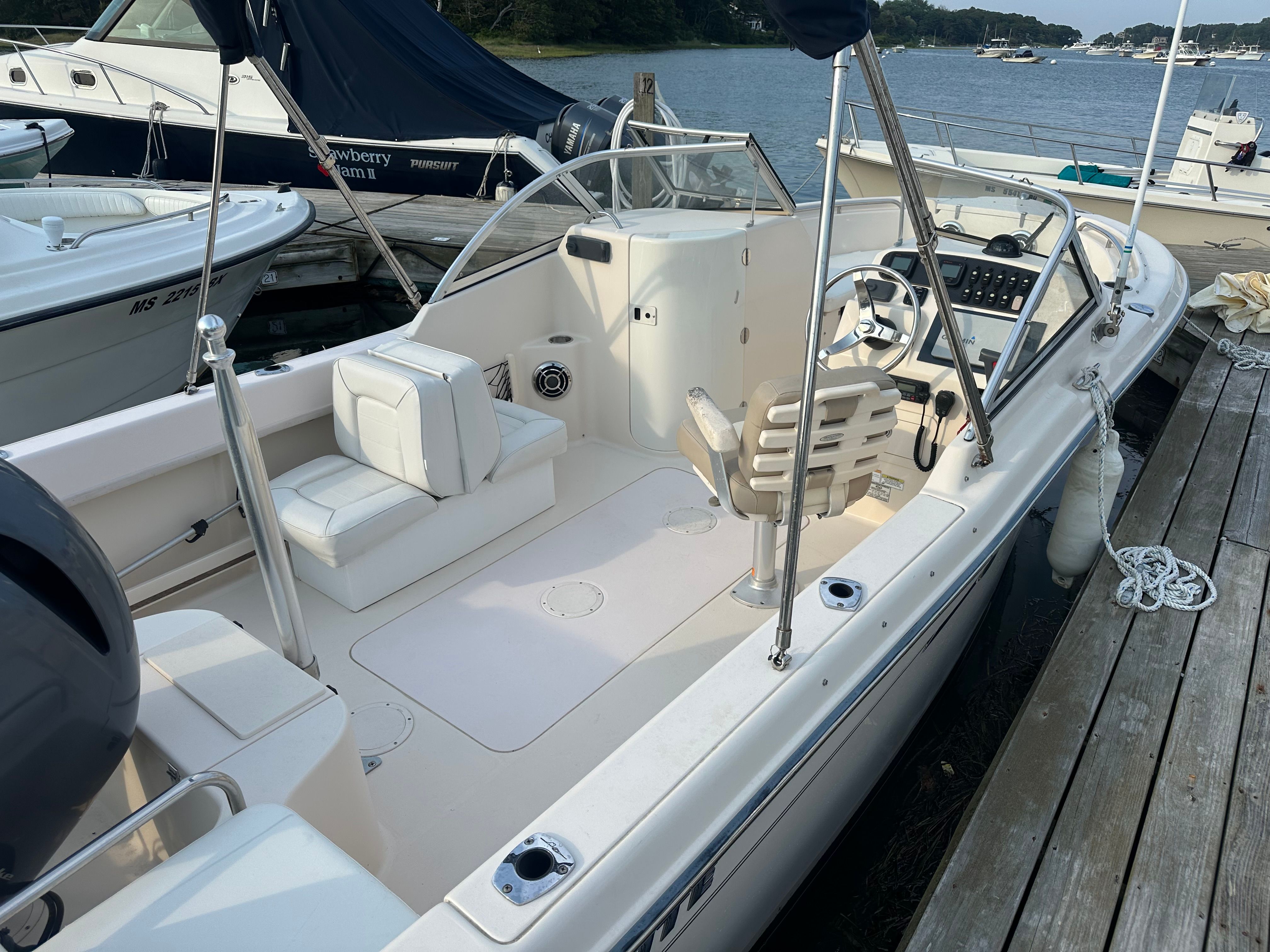 2014 Grady-White Freedom 205 - 12