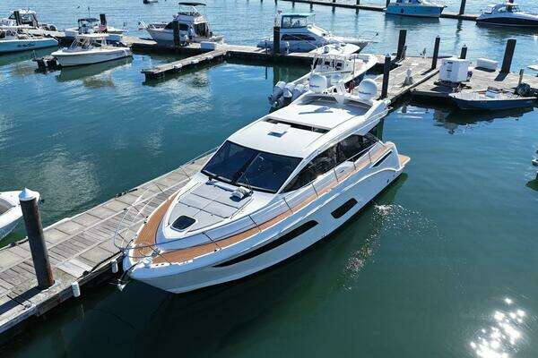 2018 Sea Ray 460 Sundancer