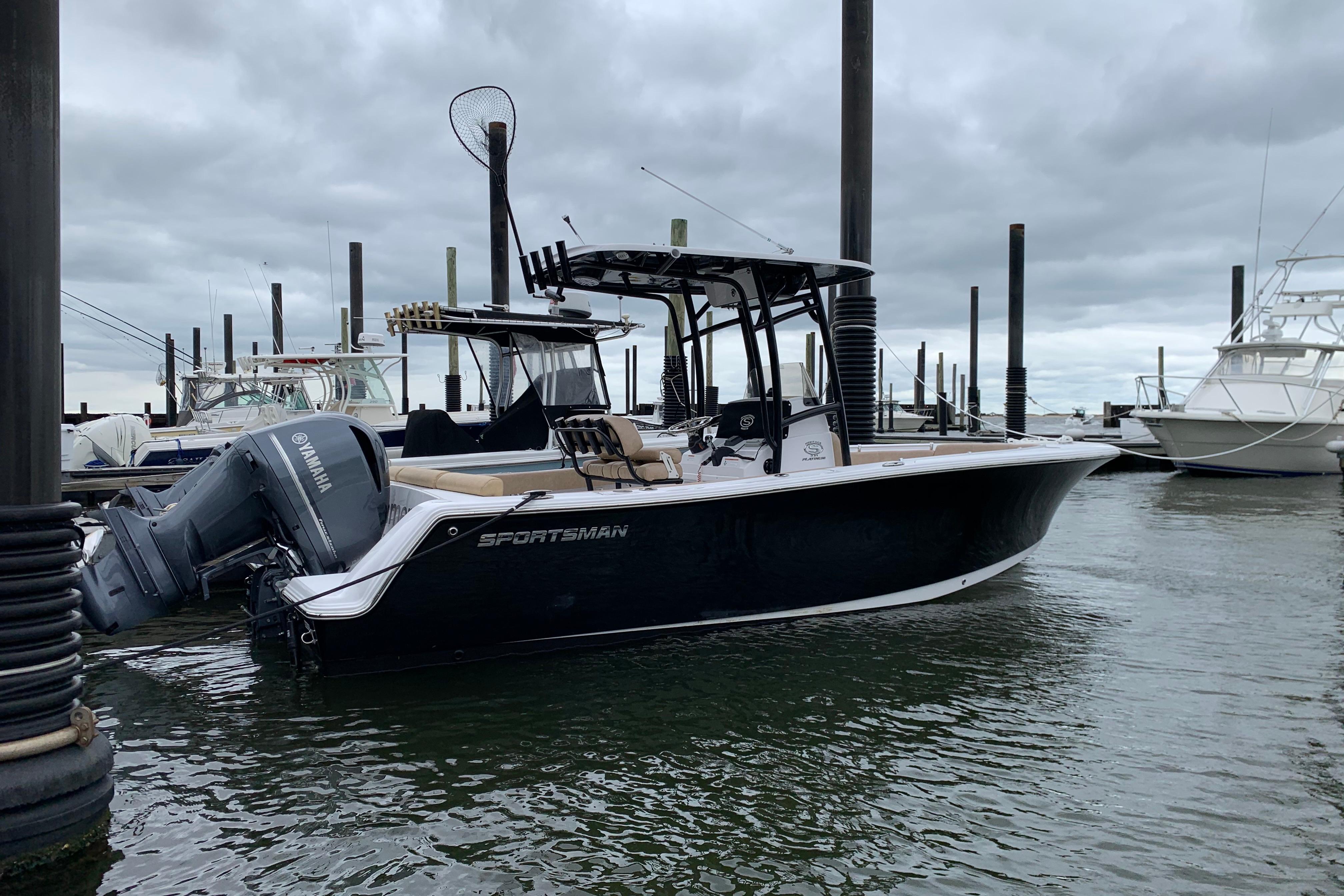 2019 Sportsman Heritage 231 Center Console