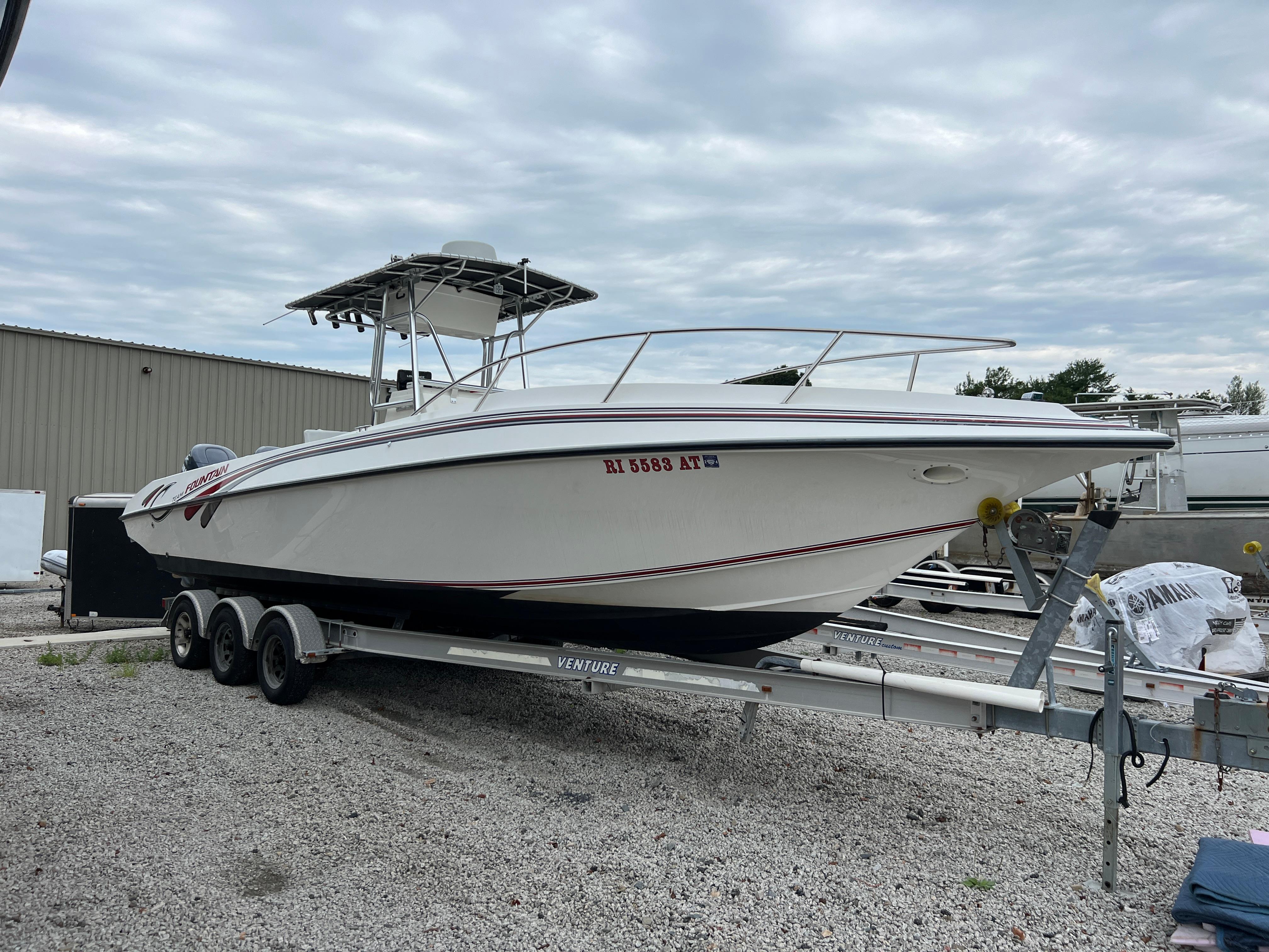 1998 Fountain 31 Center Console