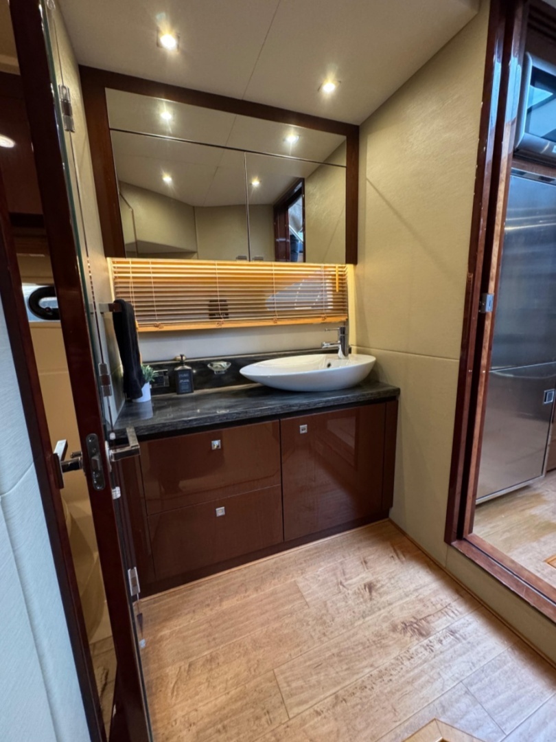 2015 Sea Ray Sundancer 510 - Image 56