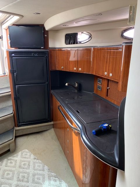 2003 Sea Ray 410 Express Cruiser - 16