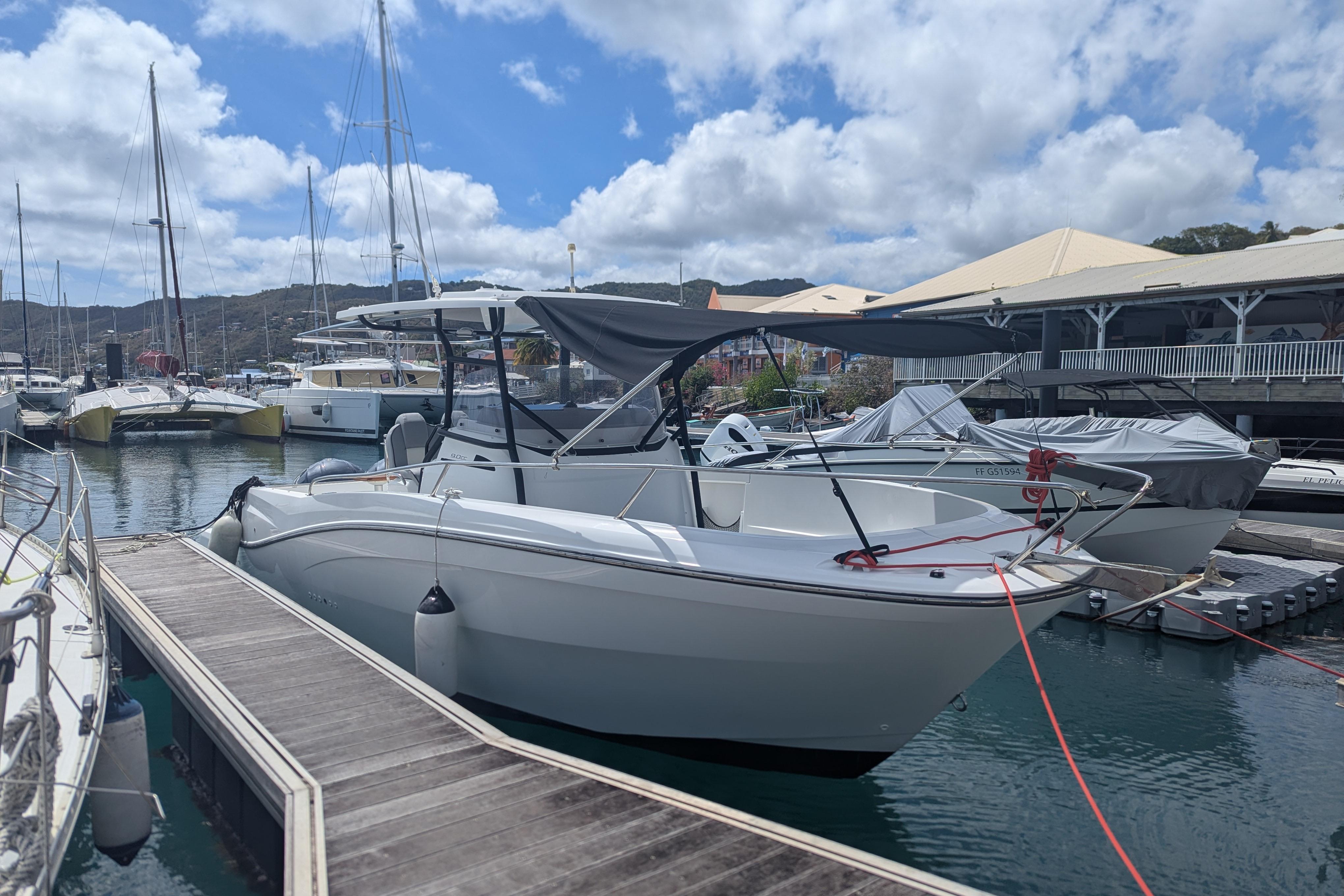2019 Jeanneau Cap Camarat 9.0 CC
